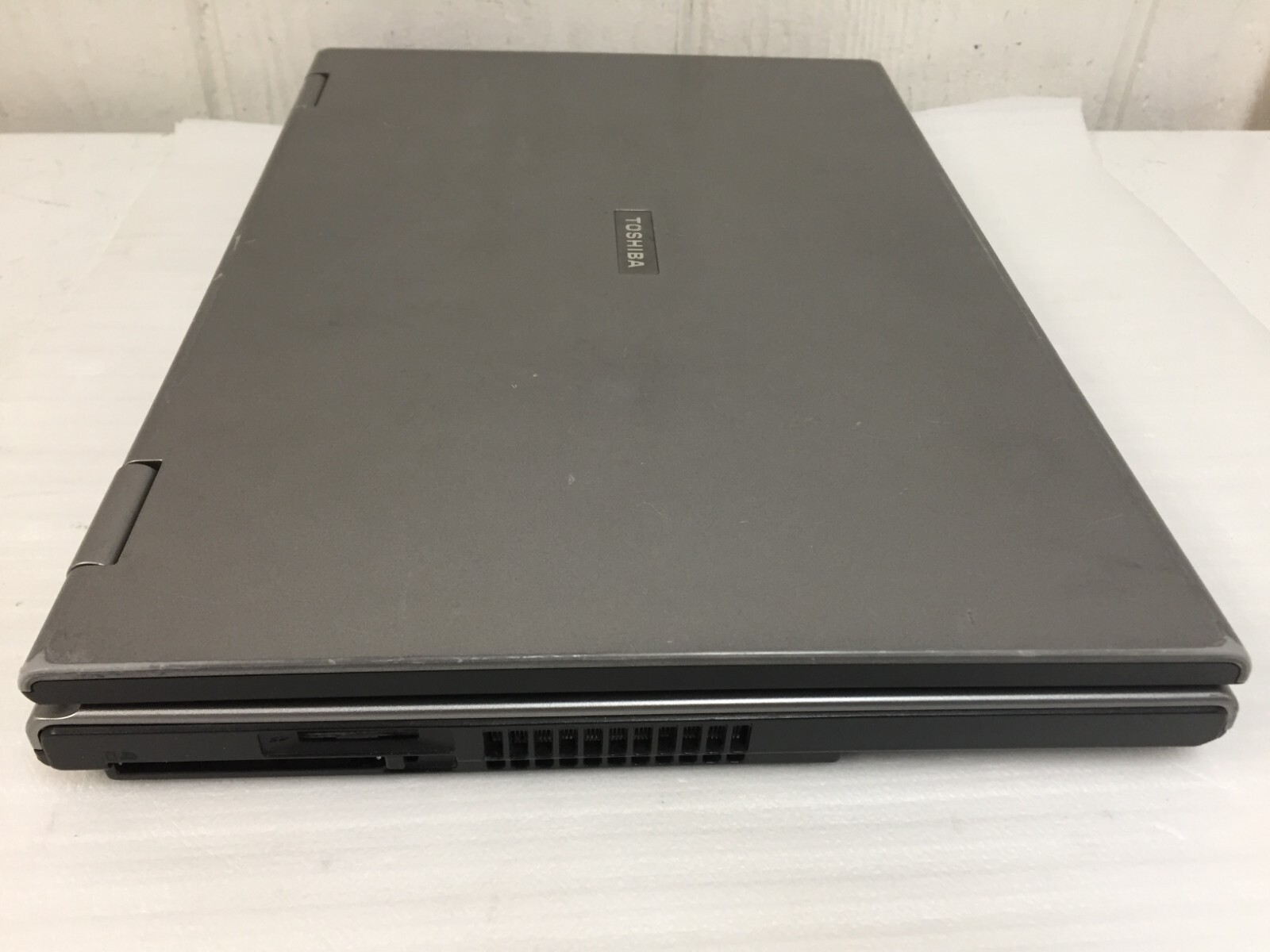 Toshiba Tecra A8-EZ8311 15.4″ Laptop Intel Celeron M 1.6GHz 2GB RAM No HDD/AC
