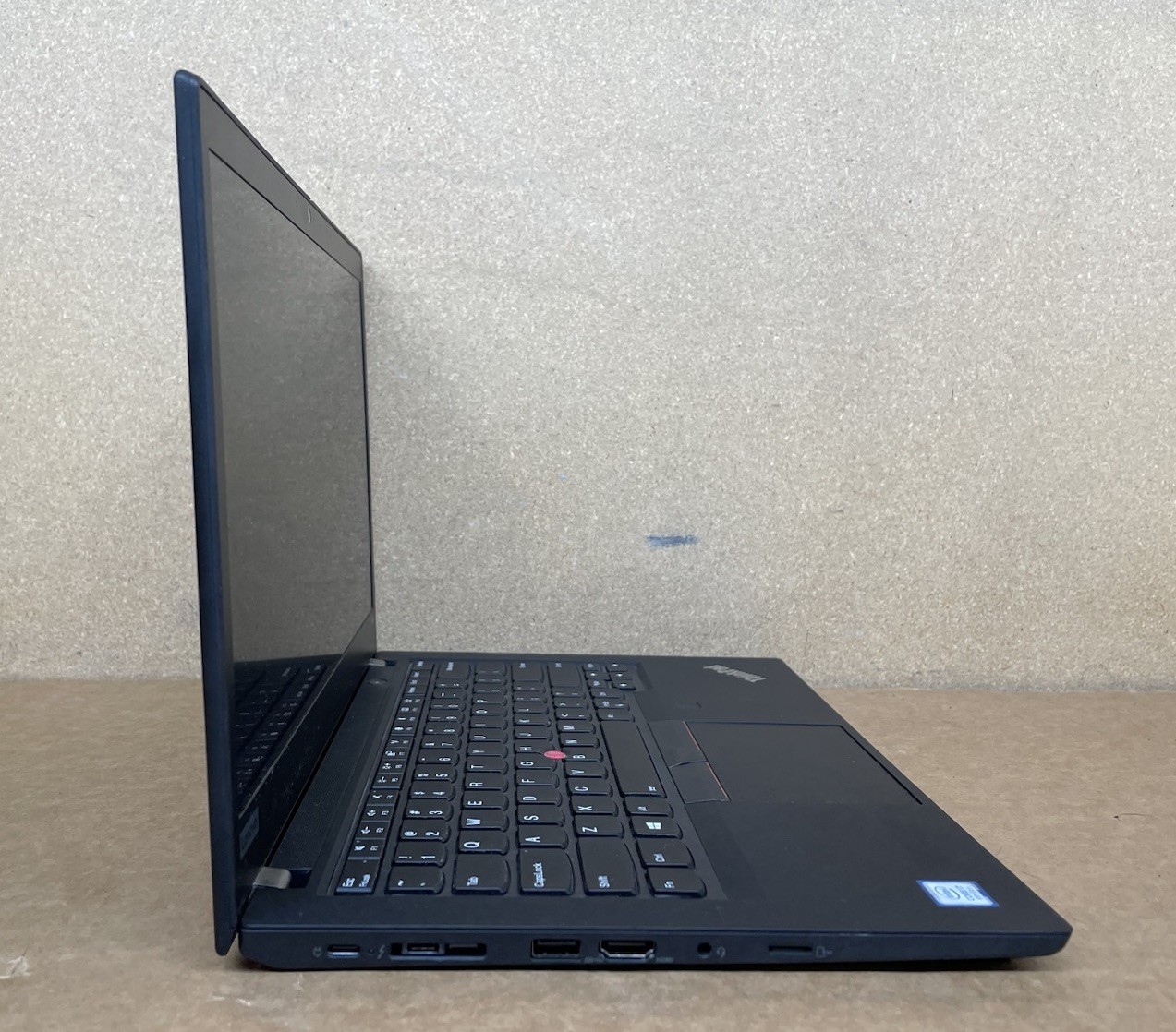 Lenovo ThinkPad T490, Intel Core i7-8565U @1.80Ghz , 8GB RAM, 256SSD, WIN 11