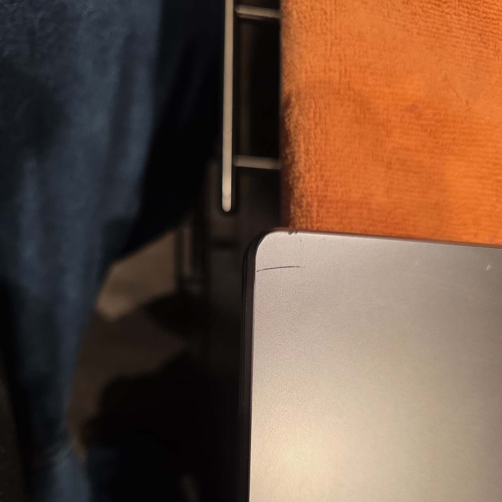 ASUS Chromebook CX22N 11.6in Celeron 4GB 32GB eMMC Chrome OS Gray Charger