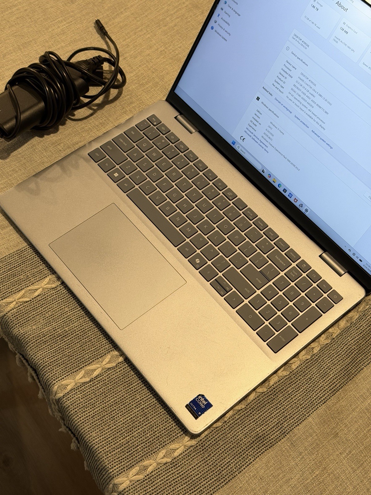 Dell 16 Plus DB16250 120Hz QHD+ 3.3 GHz Ultra 9 288V 32GB 2TB SSD Excellent