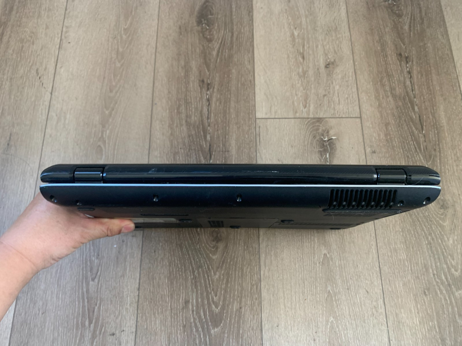 HP Pailion dv6000 15.4″ Intel Core 2 Duo T5750 2.00GHz 4GB RAM 100GB HDD Win 7