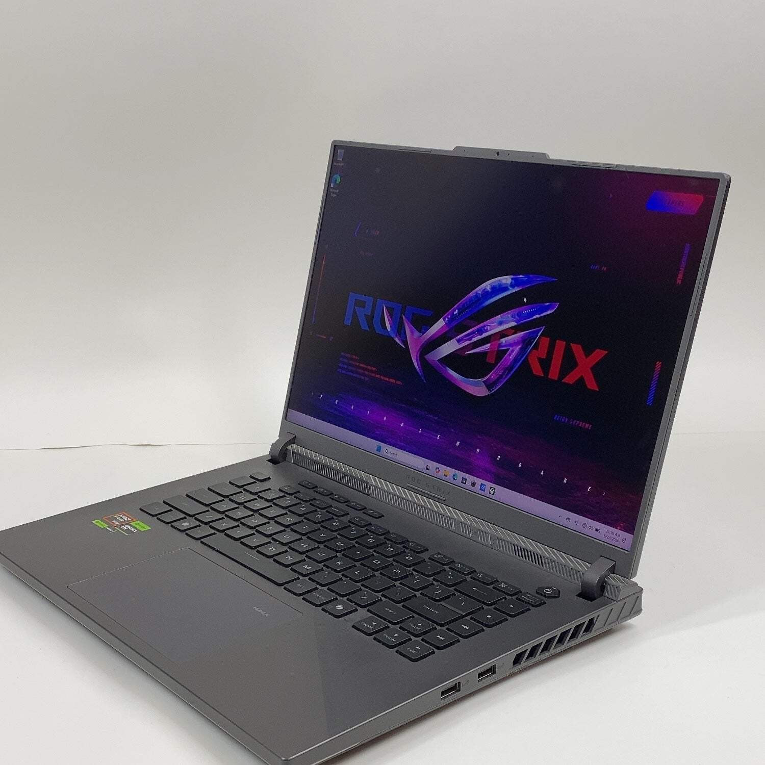 Asus ROG Strix G16 G614FR 16″ Ryzen 9 9955HX 2.5GHz 32GB RAM 1TB SSD RTX 5070 Ti