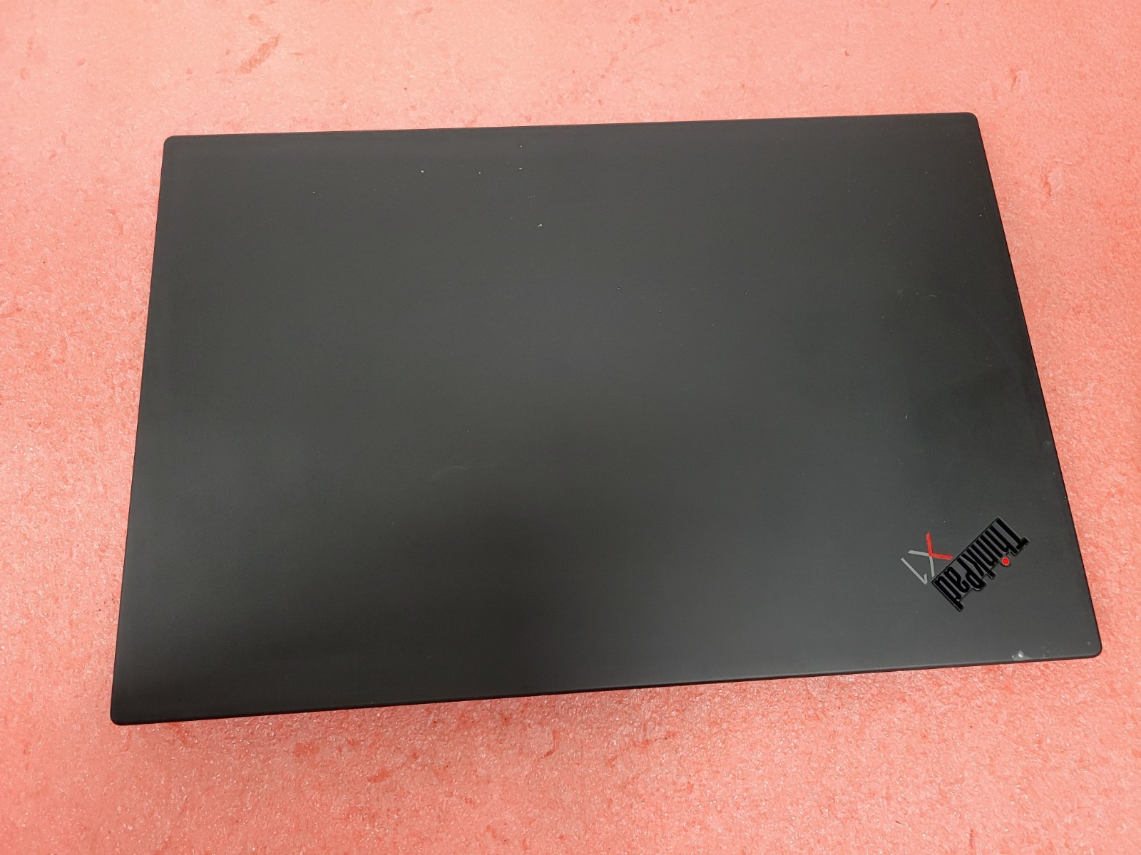 Lenovo ThinkPad X1 Carbon Gen 8 14″ i7-10510U 16GB RAM 512GB SSD | C1076