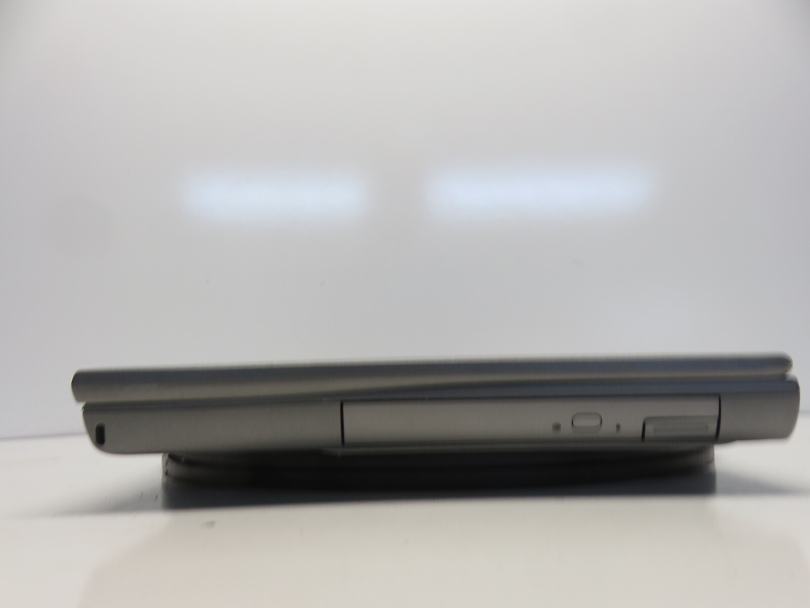 Dell Latitude D600 Pentium M 1.6GHz 512 MB 40 GB WIN XP No Batt