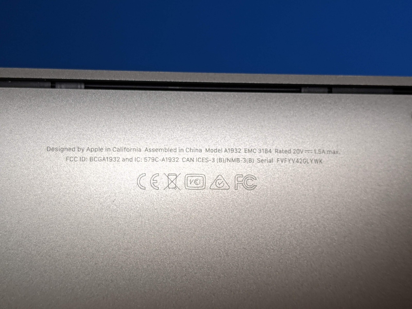 Apple MacBook Air 13″A2179 (2019) i5-8210Y 1.6Gh 8GB 256GB OS Monterey MVFH2LL/A