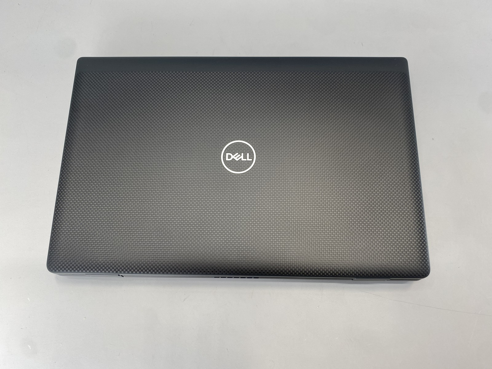 Dell Latitude Laptop 7520 15.6″ Intel Core i7-1185G7 256GB – Black