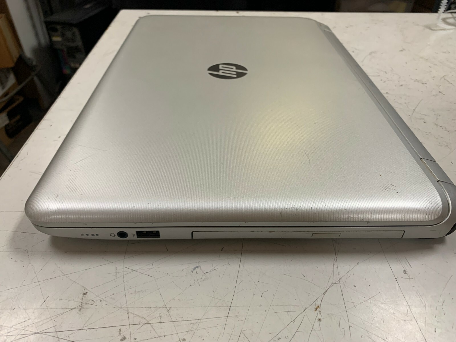 HP – 17.3″ Laptop – AMD A8-6410 w/ AMD Radeon R5 – 480GB SSD – 6GB RAM – TS