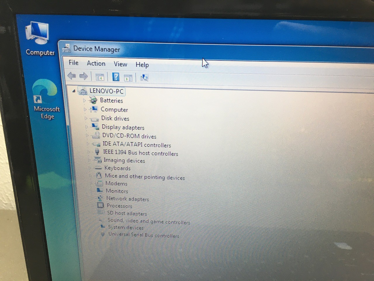 Lenovo Laptop IdeaPad Y510 15.4″ Pentium T2390 2GB RAM 160GB HD Windows 7 Pro