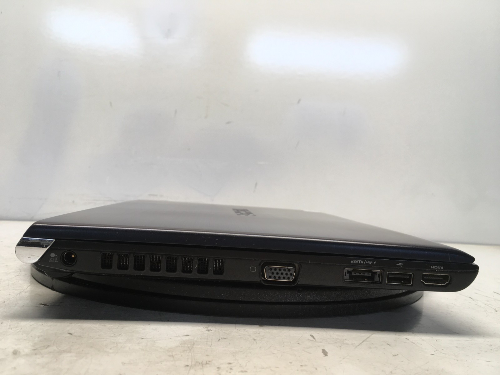 Toshiba Portege R835-P50X Intel i3-2310M 2.1GHz 4 GB NO HDD