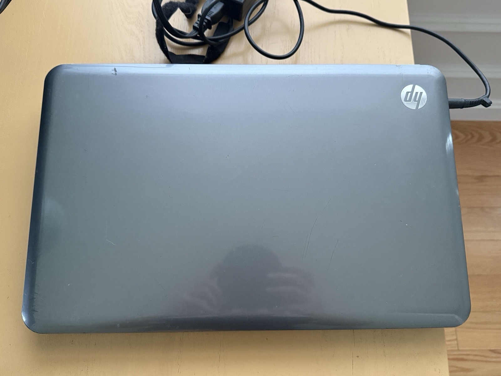 Hp Pavilion g7-1070us Intel i3 8 GB RAM – Cracked / Damage Screen – For Parts