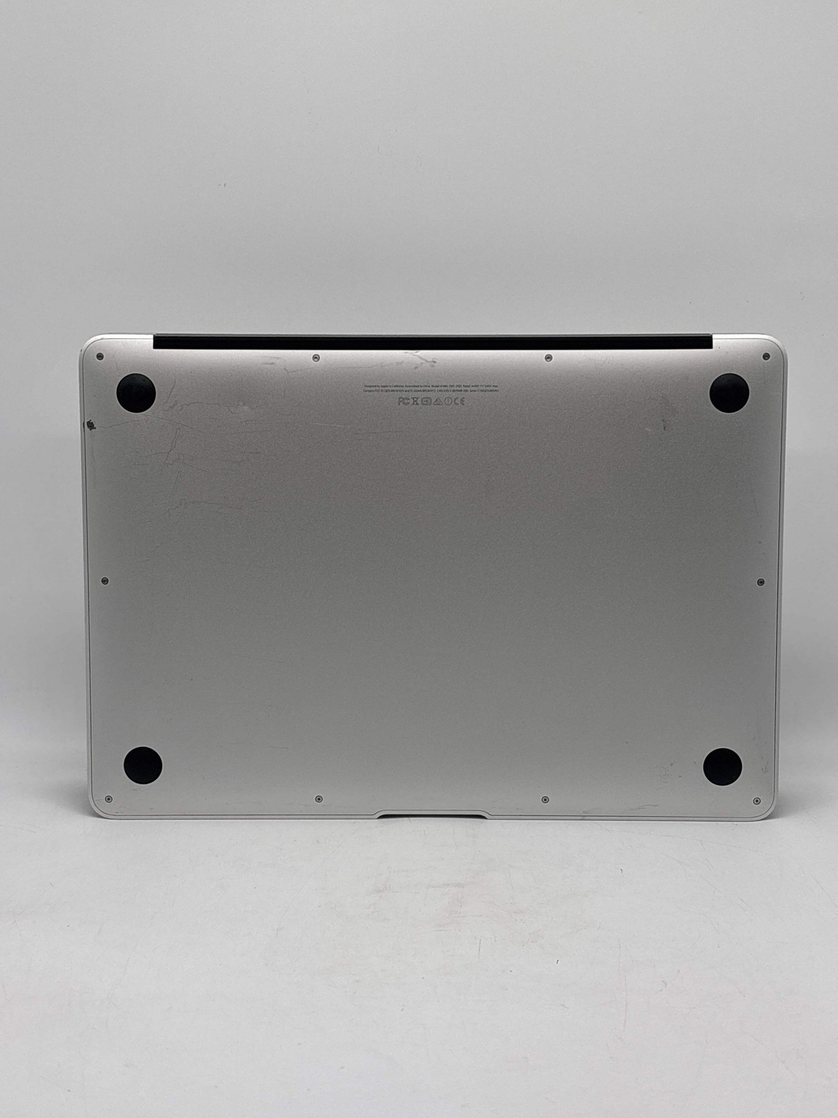 Apple MacBook Air 13″ A1466 2015 Intel Core i5 4GB RAM 256GB SSD Silver – Used