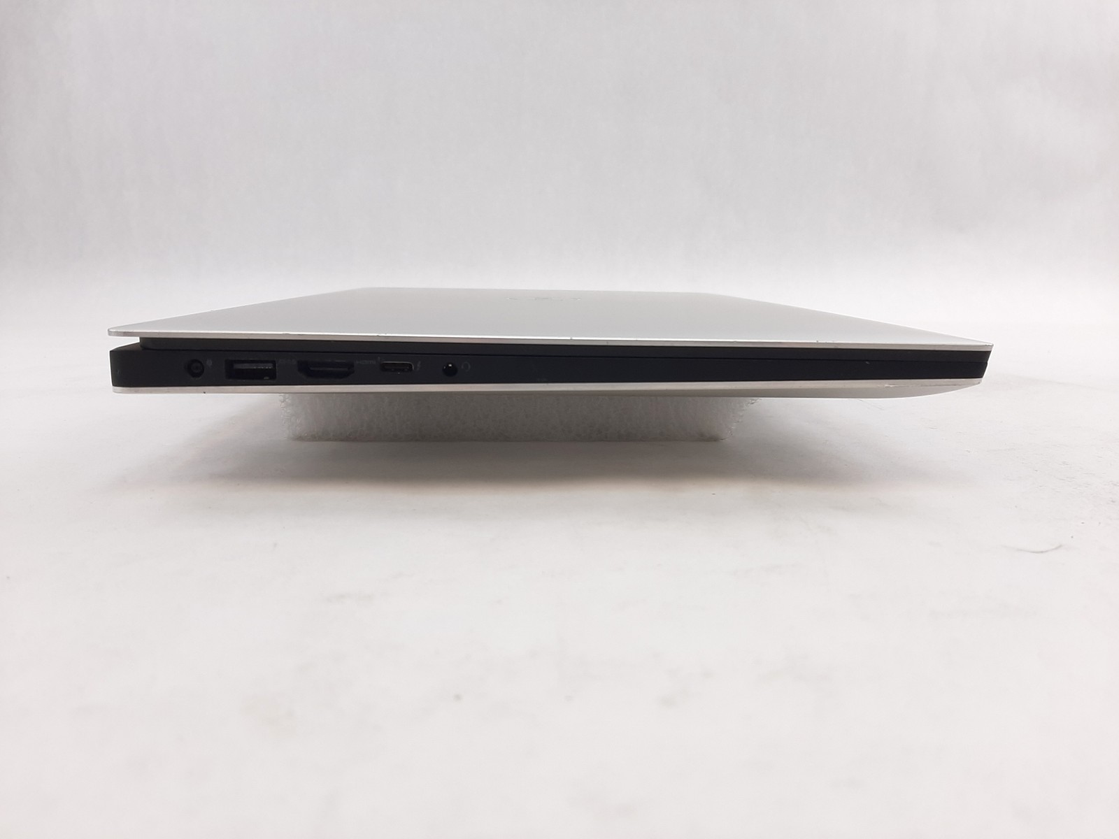 Dell XPS 15 7590, i7-9750H, 2.60GHz, 16GB RAM, 512GB NVMe, GTX 1650, No AC C4*74