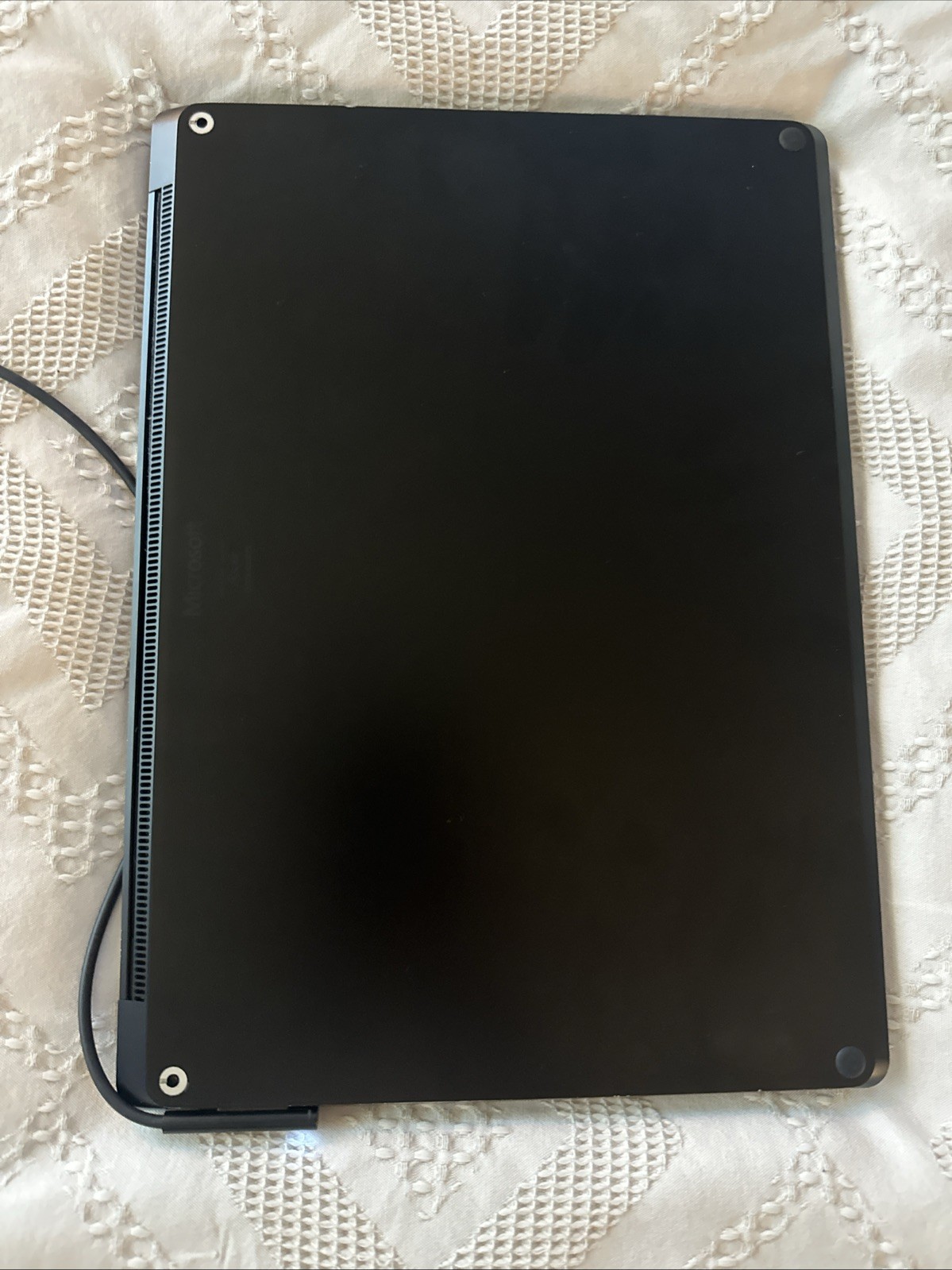 Surface Laptop 5, 13.5”, i5-1235U, 8GB Ram, 512 GB SSD. Windows 11 Home.