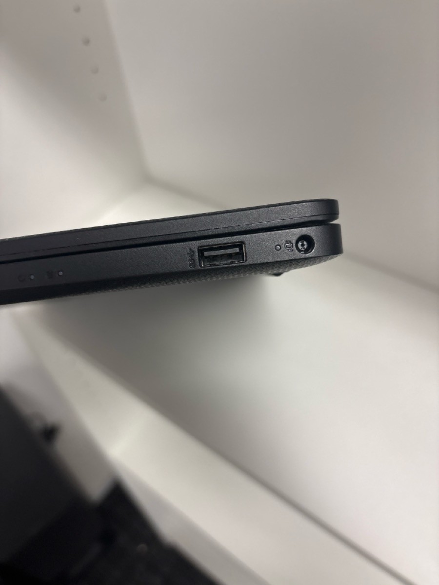 HEWLETT PACKARD 17-CP3047NR 512GB 16GB RAM AMD RYZEN 7 (B02101134)