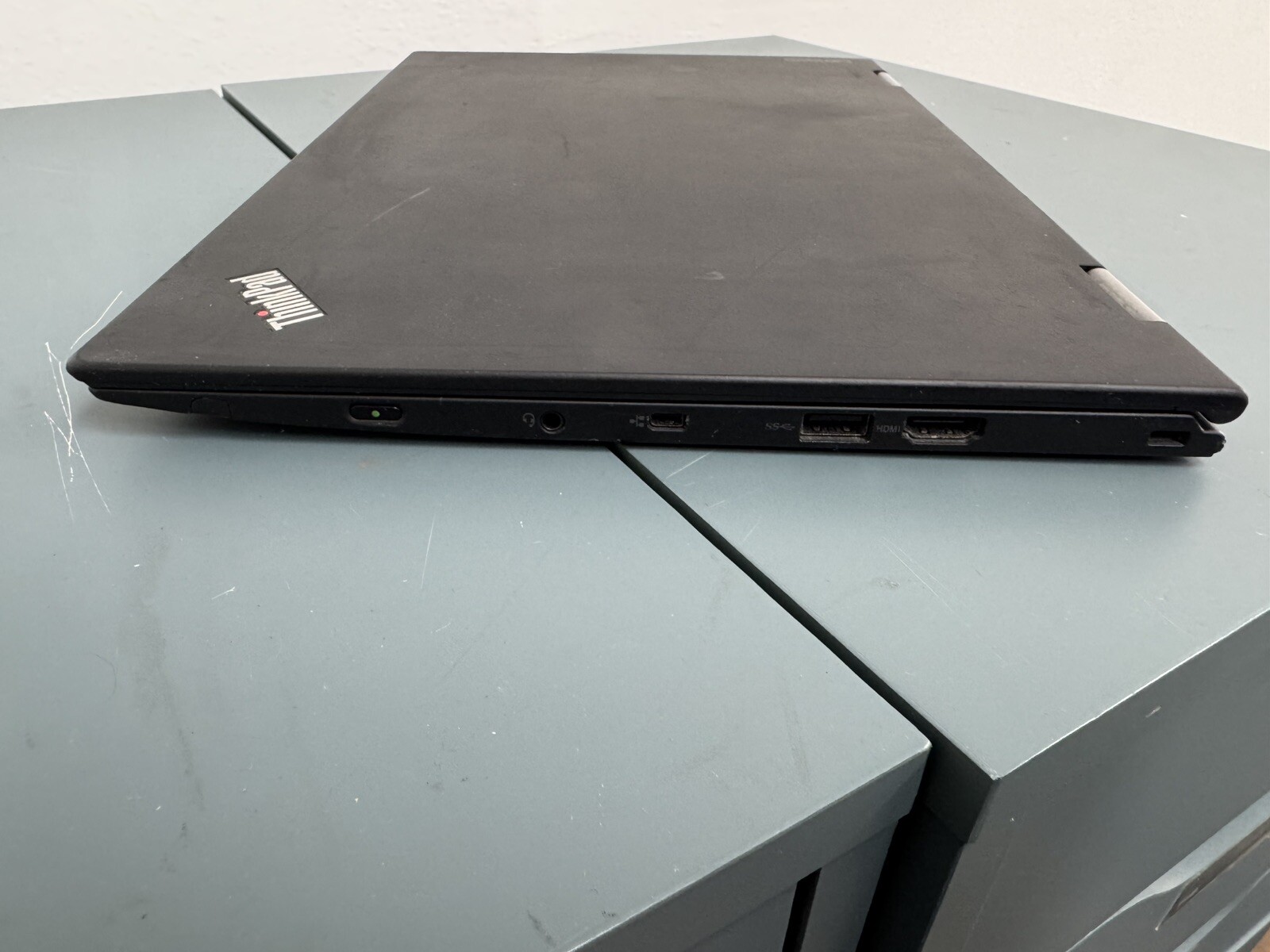 Lenovo ThinkPad X1 Yoga 2nd Gen 2-in-1 Intel i7-7600 8GB DDR4 256GB NVMe W11 Pro