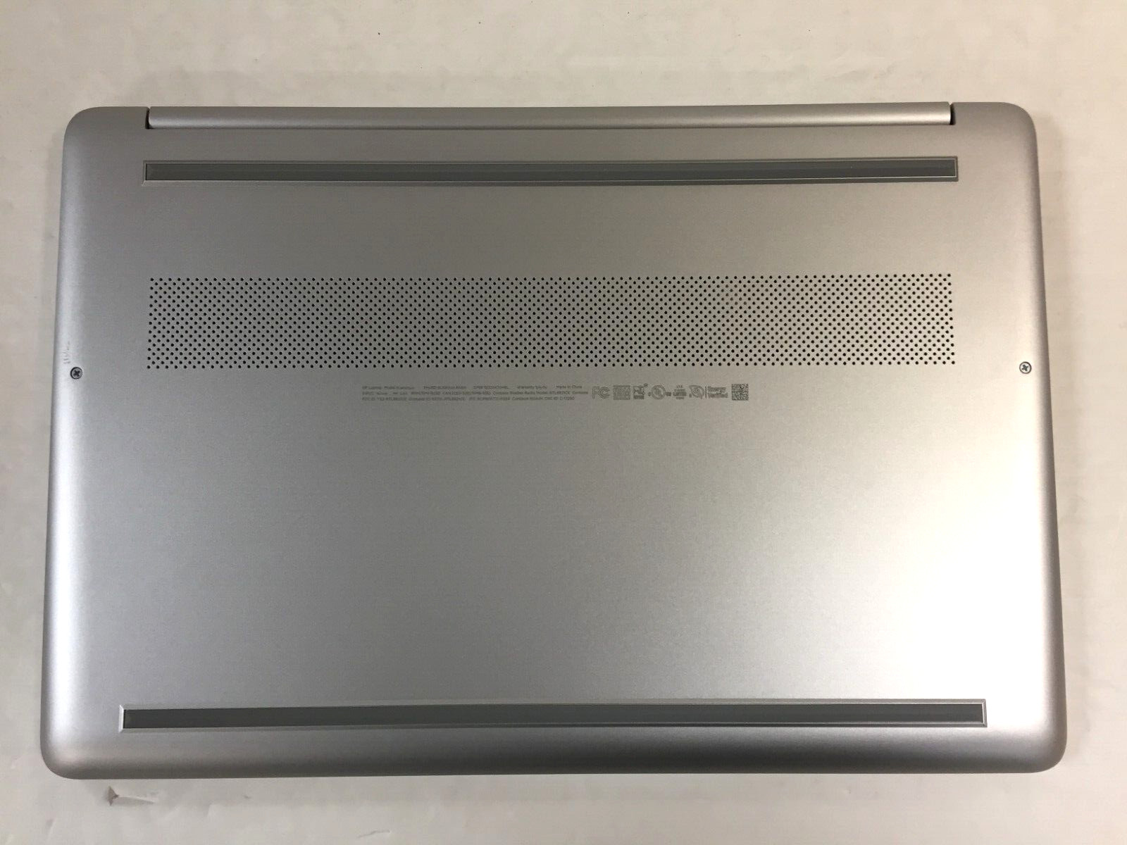 HP 15-ef0875ms 15.6″ Touchscreen Laptop/AMD Ryzen 7-3700U/12GB RAM/256GB SSD/W10