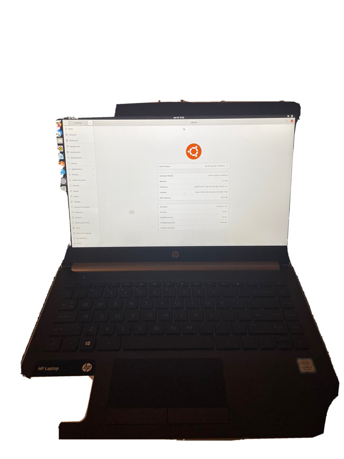 HP 14 DF0XX 14 in (3.7 GiB INTEL CORE i3 2.20Ghz 128 HDD )Notebook/Laptop Silver
