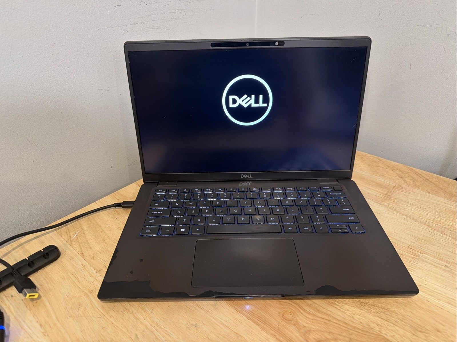Dell Latitude 7410 CORE I7-10610U 1.80GHZ 32GB 256GB SSD, W11 & CORD