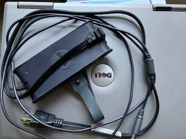 Dell Laptop Latitude D810 Battery Adapter RW DVD Windows XP Pro For Parts-Works!