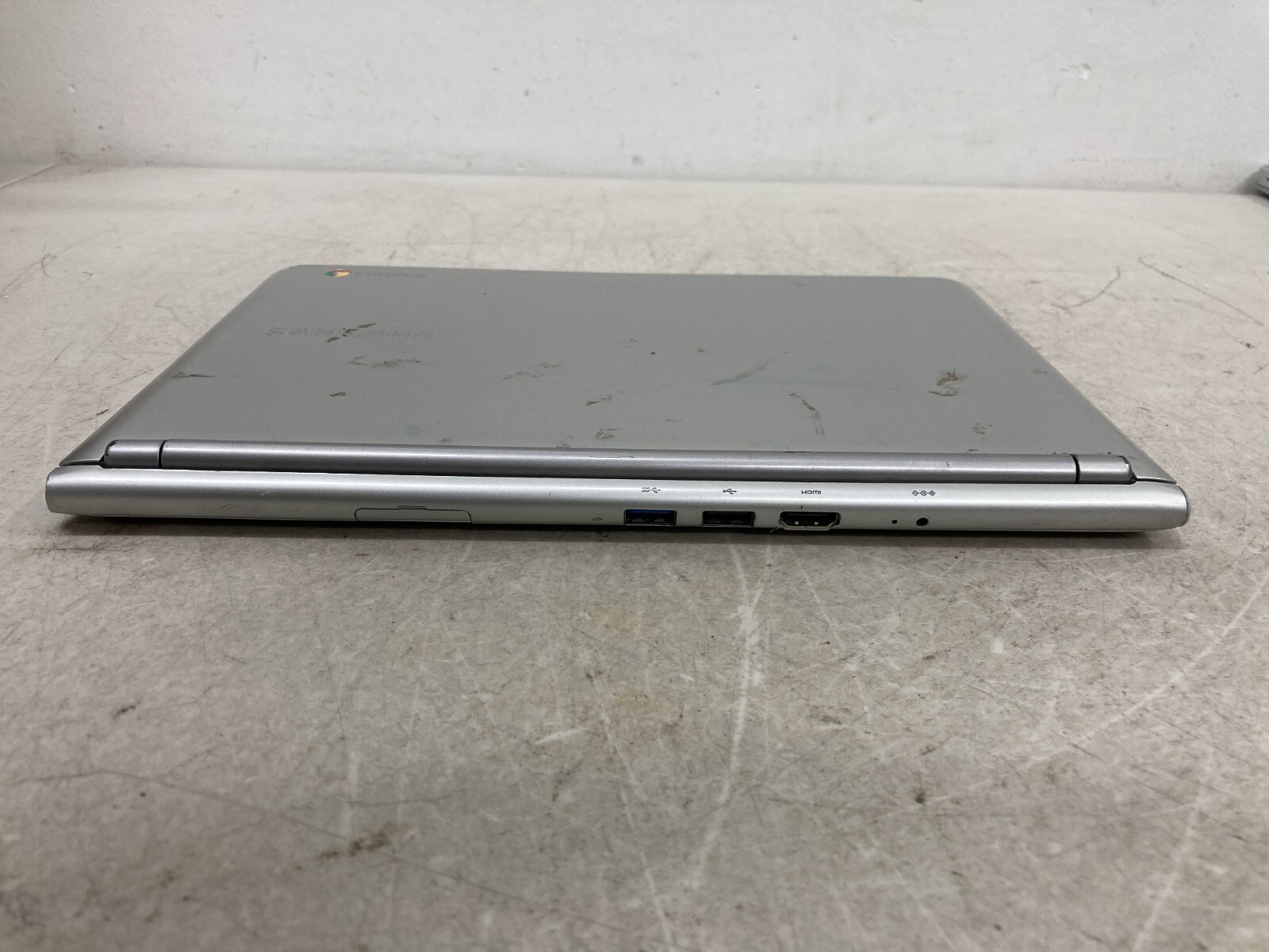 Samsung XE303 C12 Chromebook 11.6 Untested