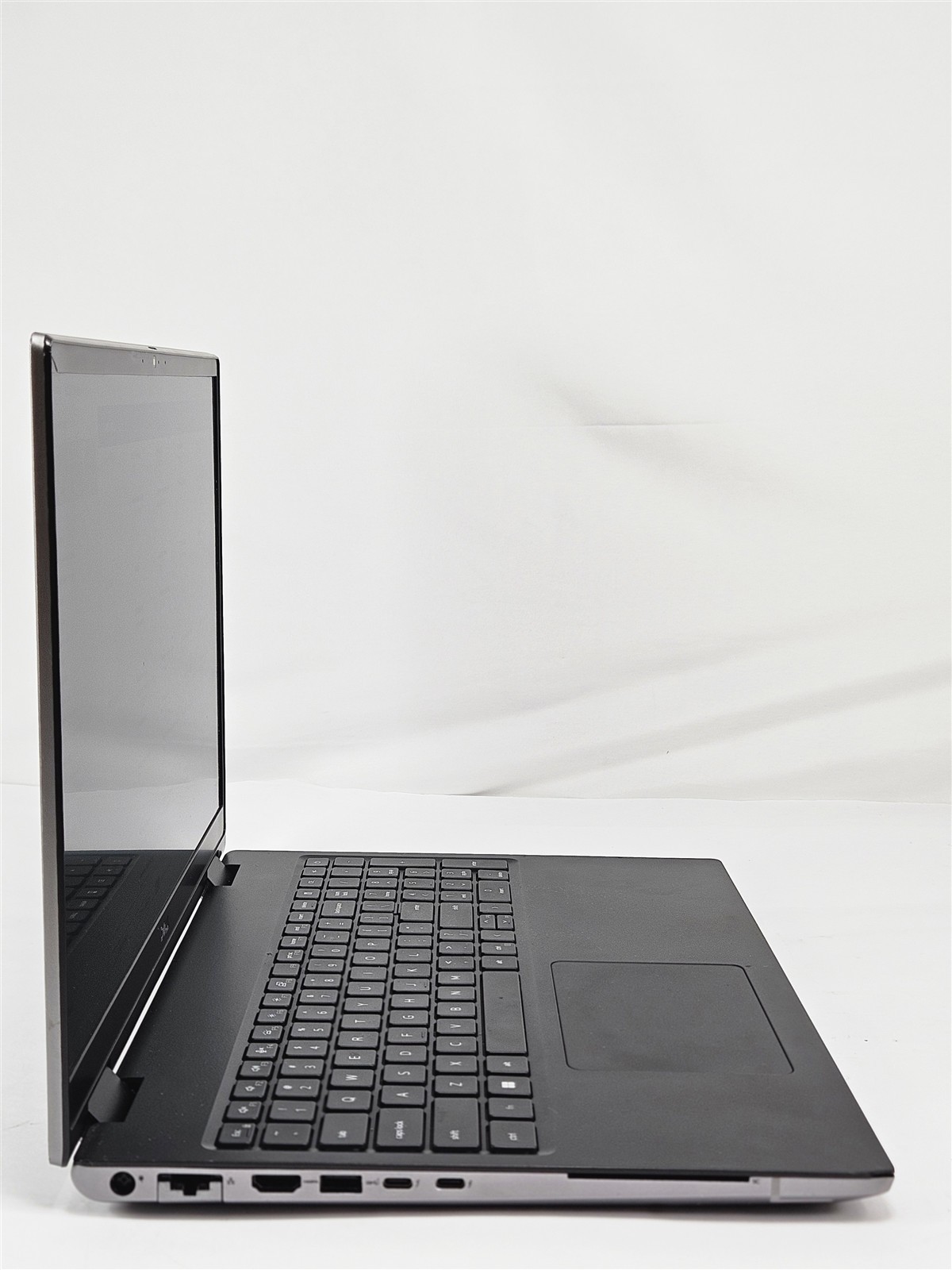 Dell Precision 7670 P114F i7-12850HX RTX A1000 64GB 1TB 16″