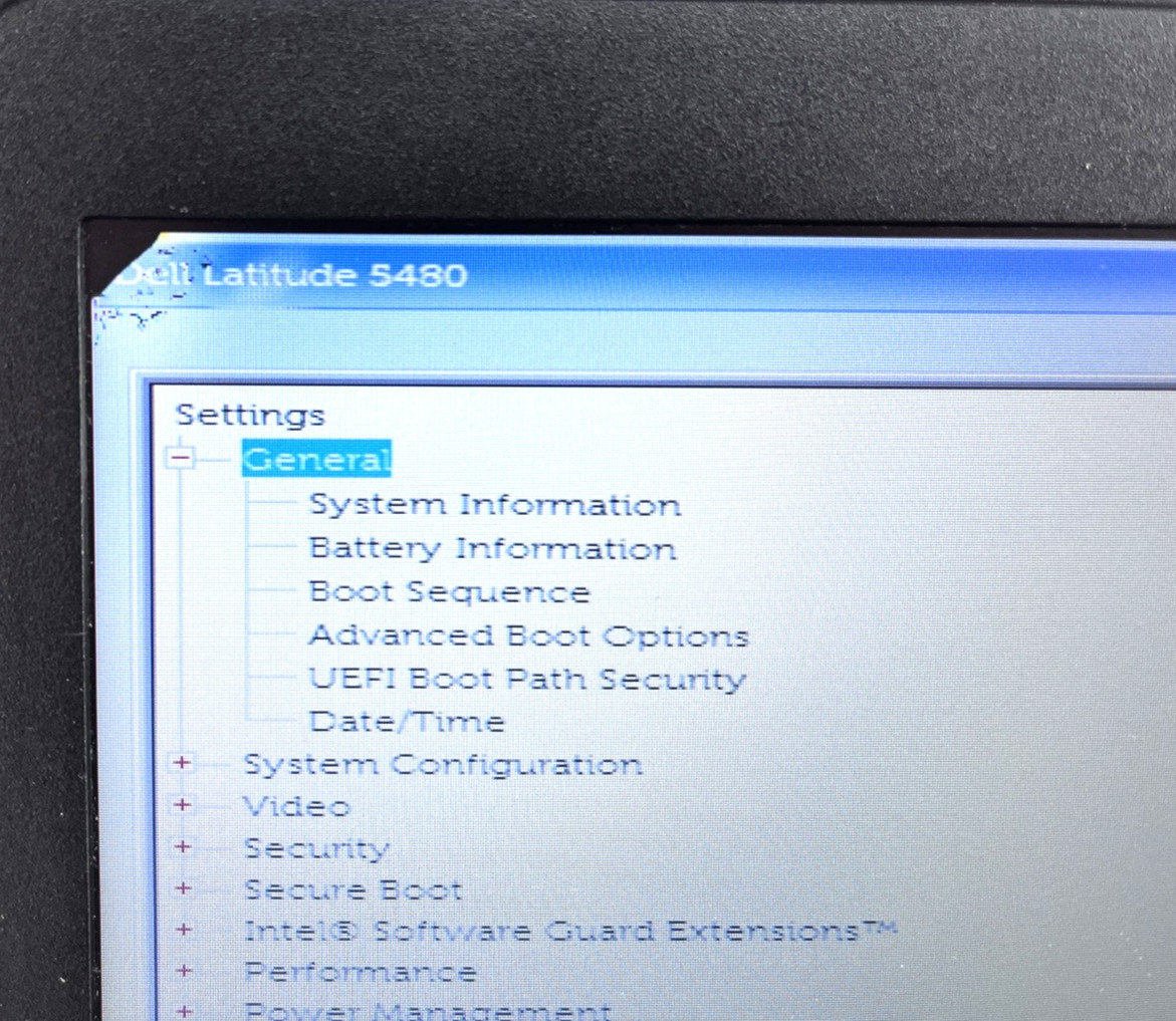 Dell Latitude 5490 14″ HD i7-8650U @ 1.9 GHz 16GB 512GB *Grade C*