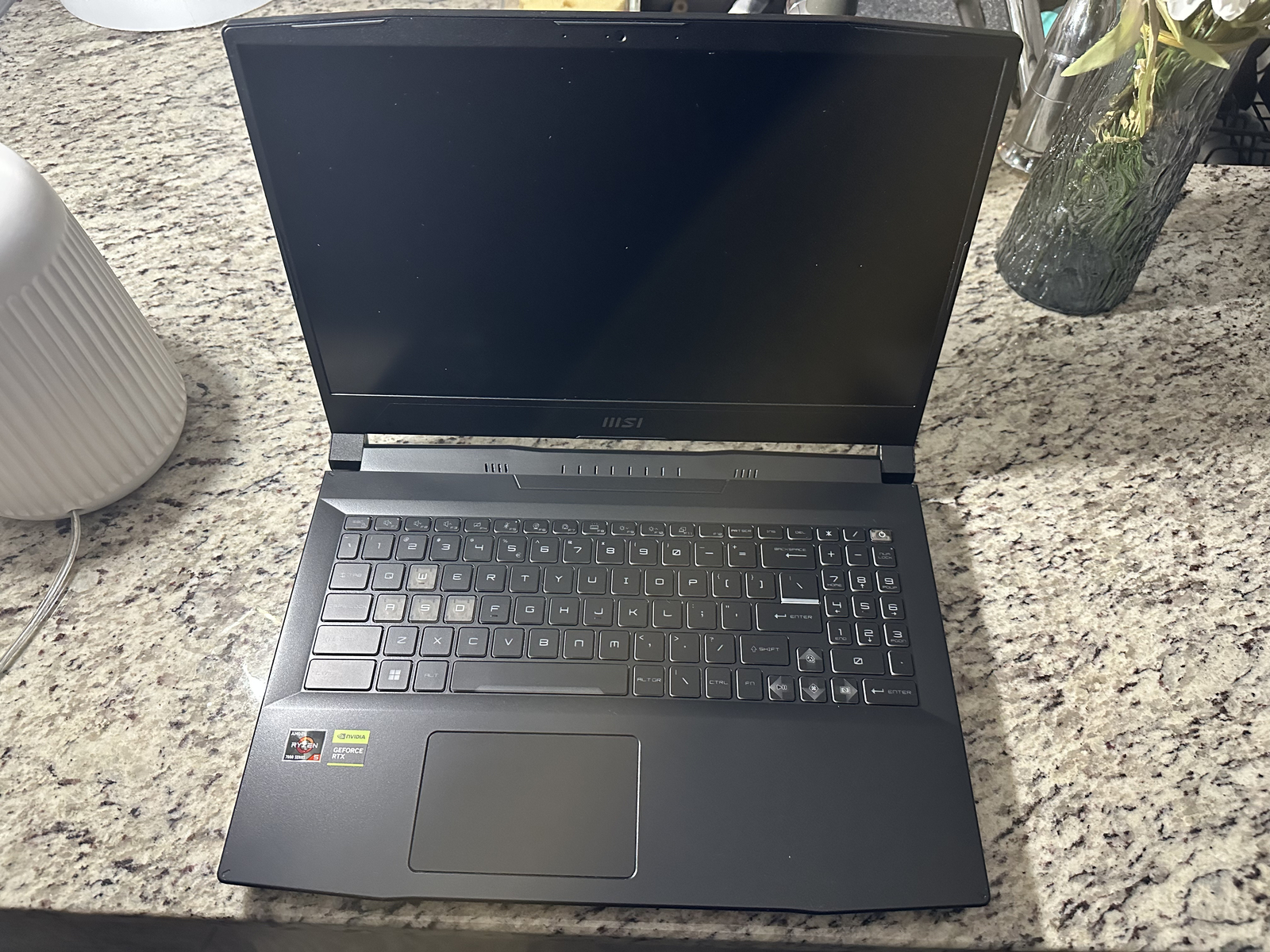 MSI Bravo 15 C7VE-010US 15.6″ (512GB SSD, AMD Ryzen 5 7535HS, 3.30 GHz, 8GB RAM,