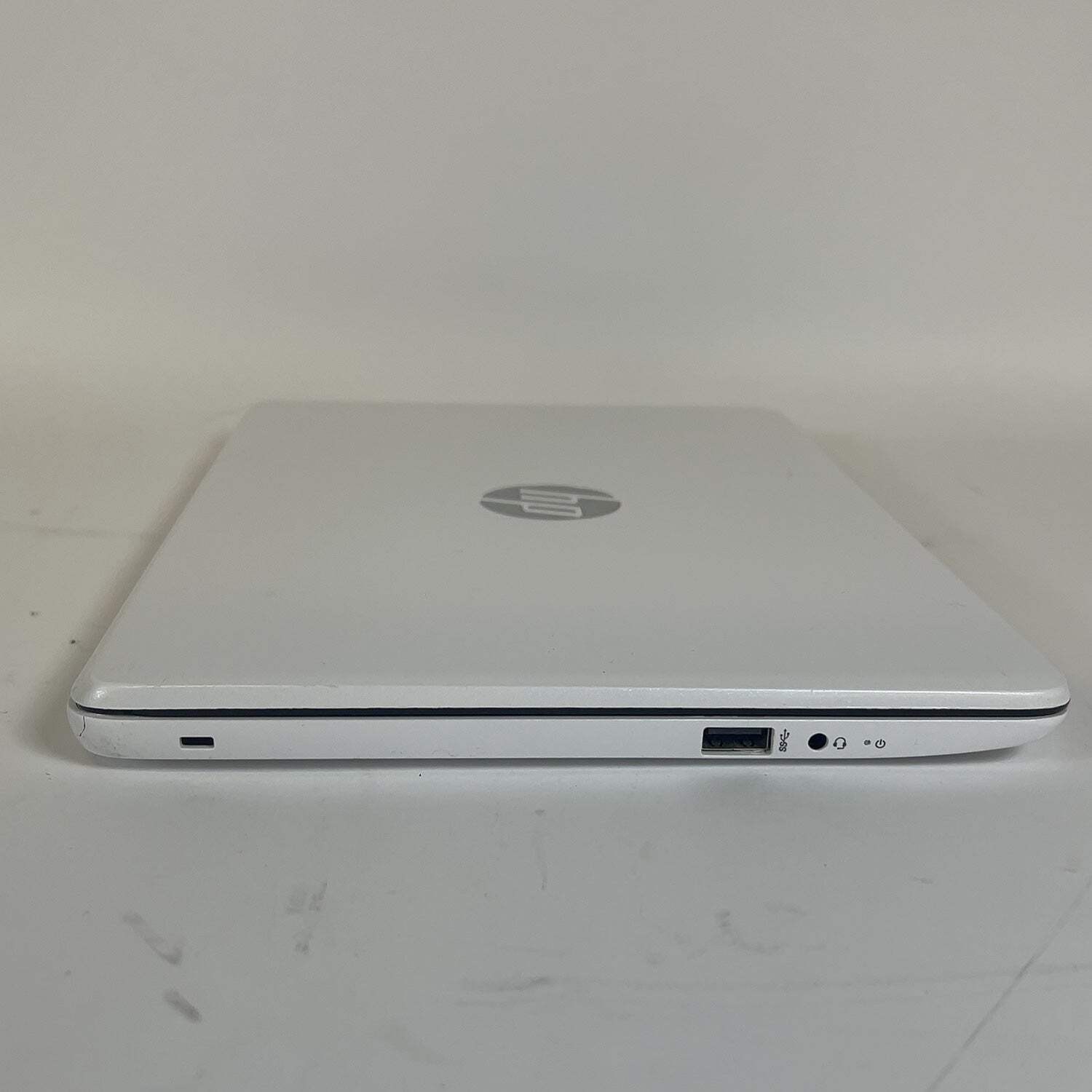 HP Stream 11-AK0035NR 11.6″ Celeron N4020 1.1GHz 4GB RAM 32GB SD