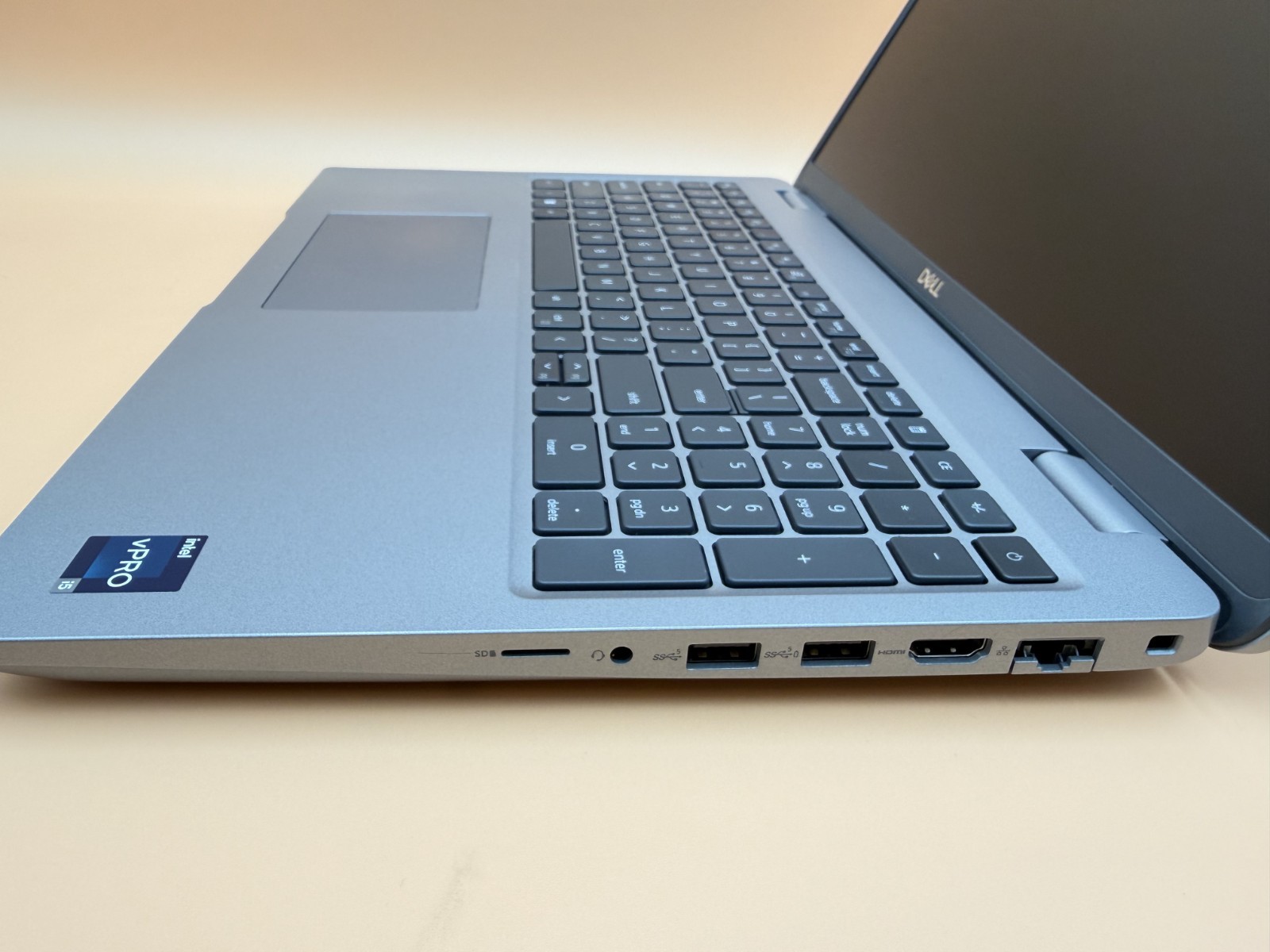 Dell Precision 3581 Mobile Workstation (15.6″)