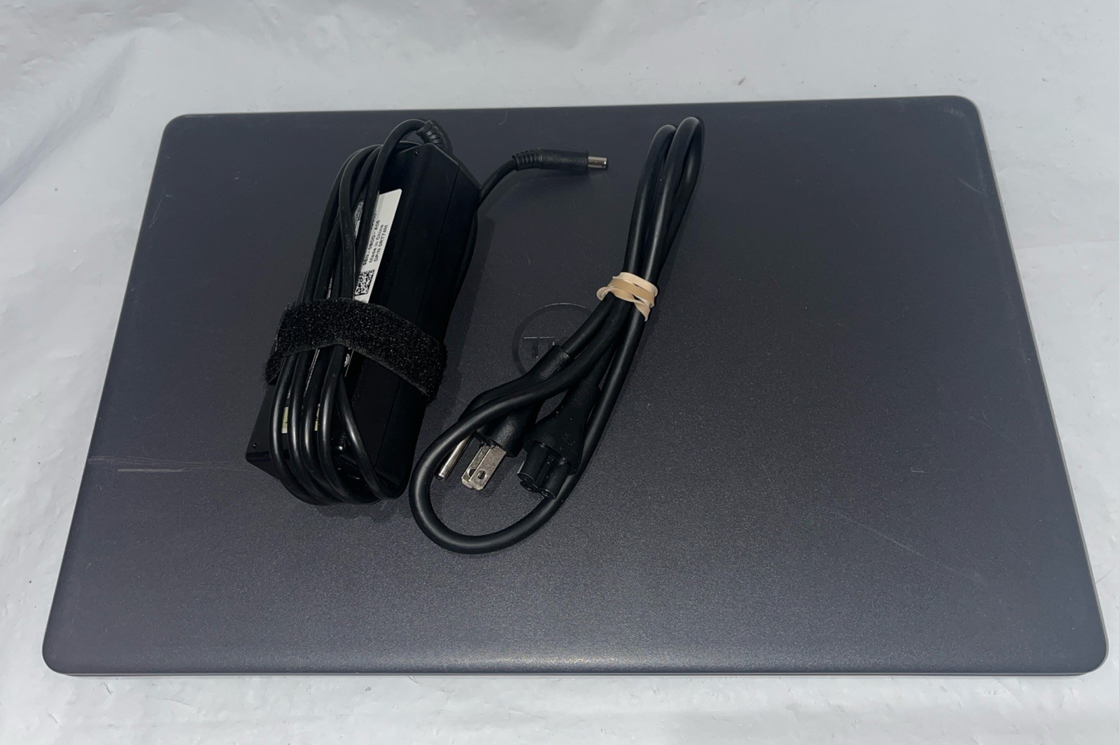 Dell Inspiron 3501 i5-1035G1@1.00GHz, 16GB RAM, 512GB M2, Win 11 Home *READ*