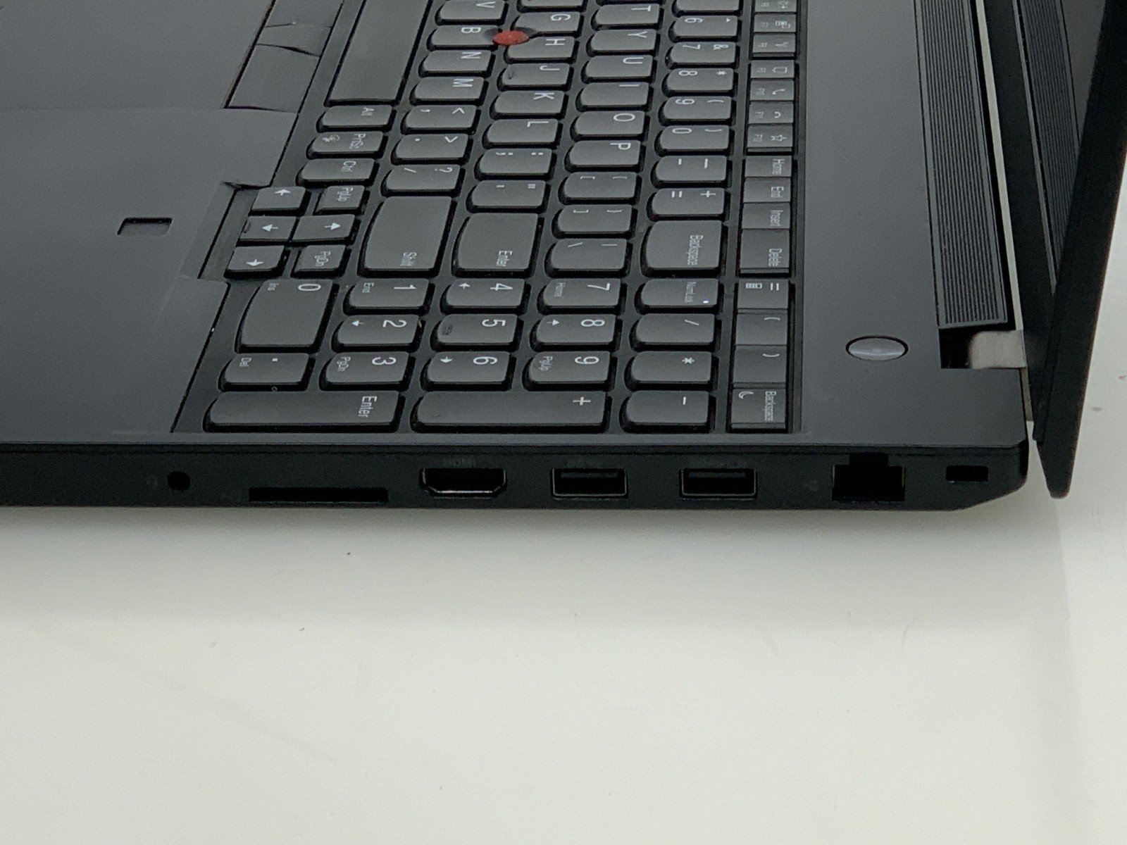 LENOVO THINKPAD P15V GEN 2 i7-11800H@ 2.30GHz 16GB RAM 512GB NVMe W11P W/AC*READ