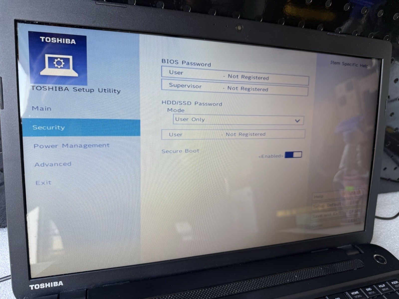 TOSHIBA SATELLITE C75D-B7300 AMD A8-6410 APU 2.00GHZ 6GB RAM 750GB HDD (No OS)