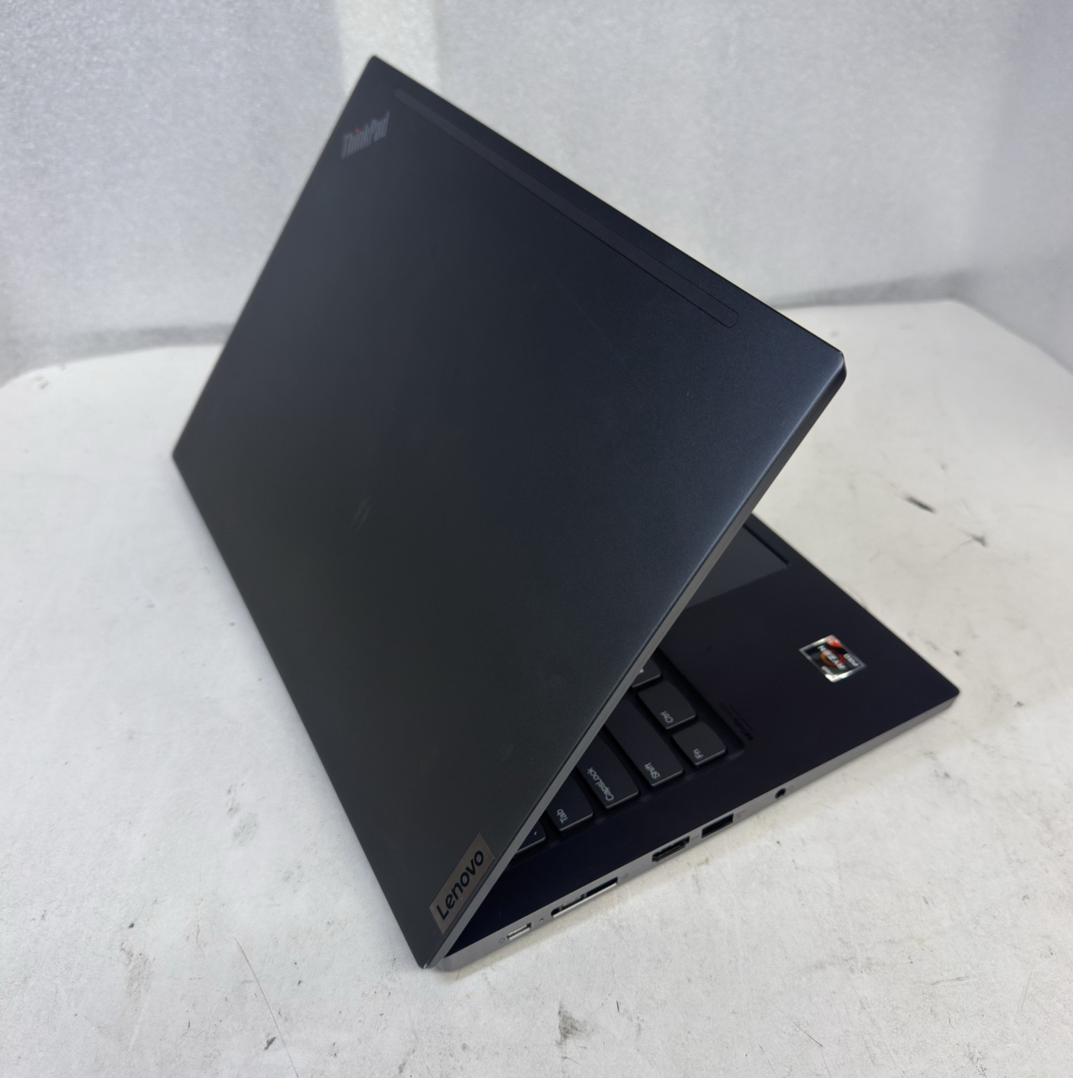 Lenovo ThinkPad T14s Gen 2a 14″ AMD Ryzen 5 Pro 5650U 8GB RAM 256GB SSD #TP15