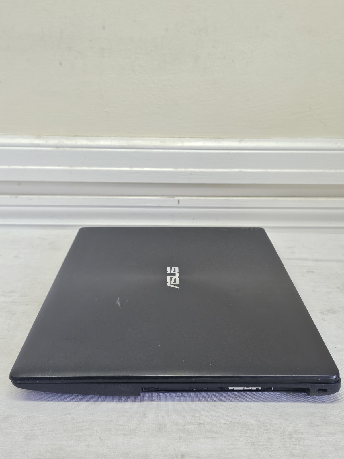ASUS X553S Laptop – Celeron N3050 – 4GB RAM – Parts/Repair – Read Desc.