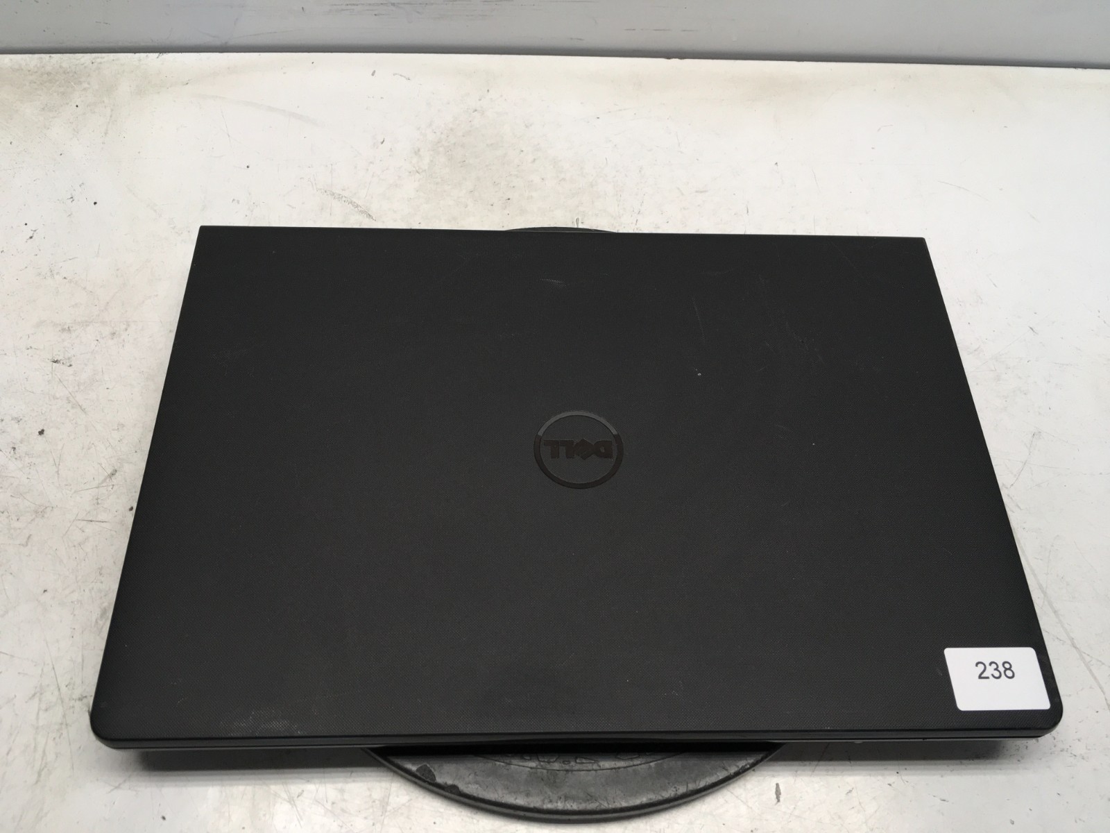 Dell Inspiron 15-3555 AMD A6-6310 1800MHz 4 GB NO HDD/Battery