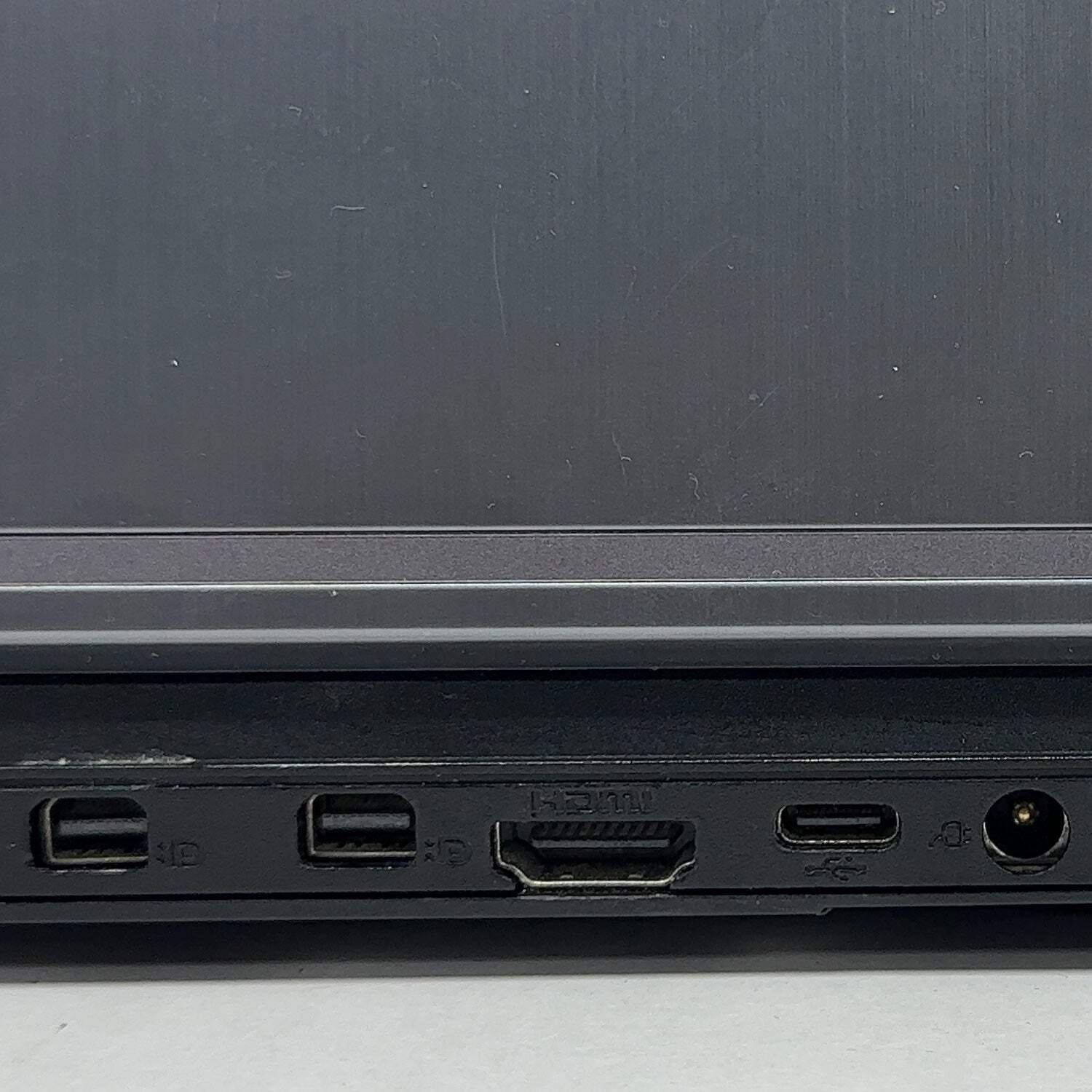 Eluktronics Mech-15 G2 15.6″ i7-8750H 2.2GHz 16GB RAM 500GB SSD GeForce GTX 1060