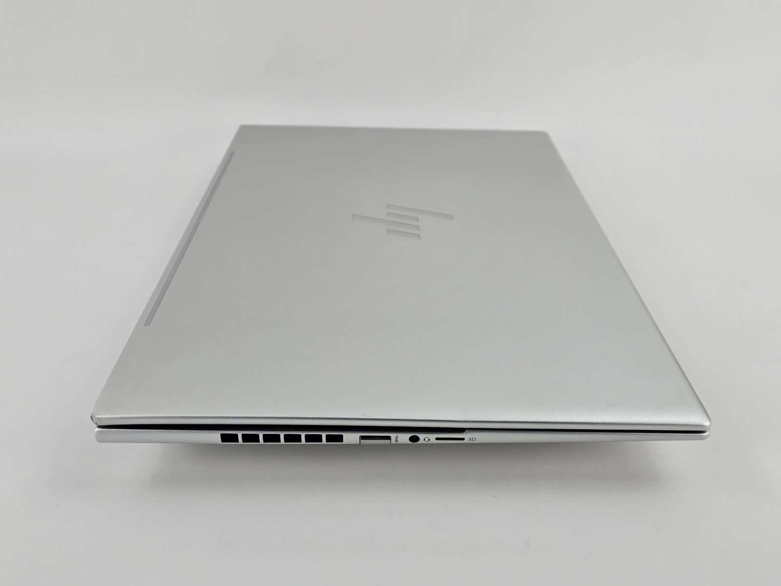 HP ENVY 16″ 120Hz Touch (Intel i7-13700H, 16GB, 1TB SSD, RTX 4060) – Used – Read