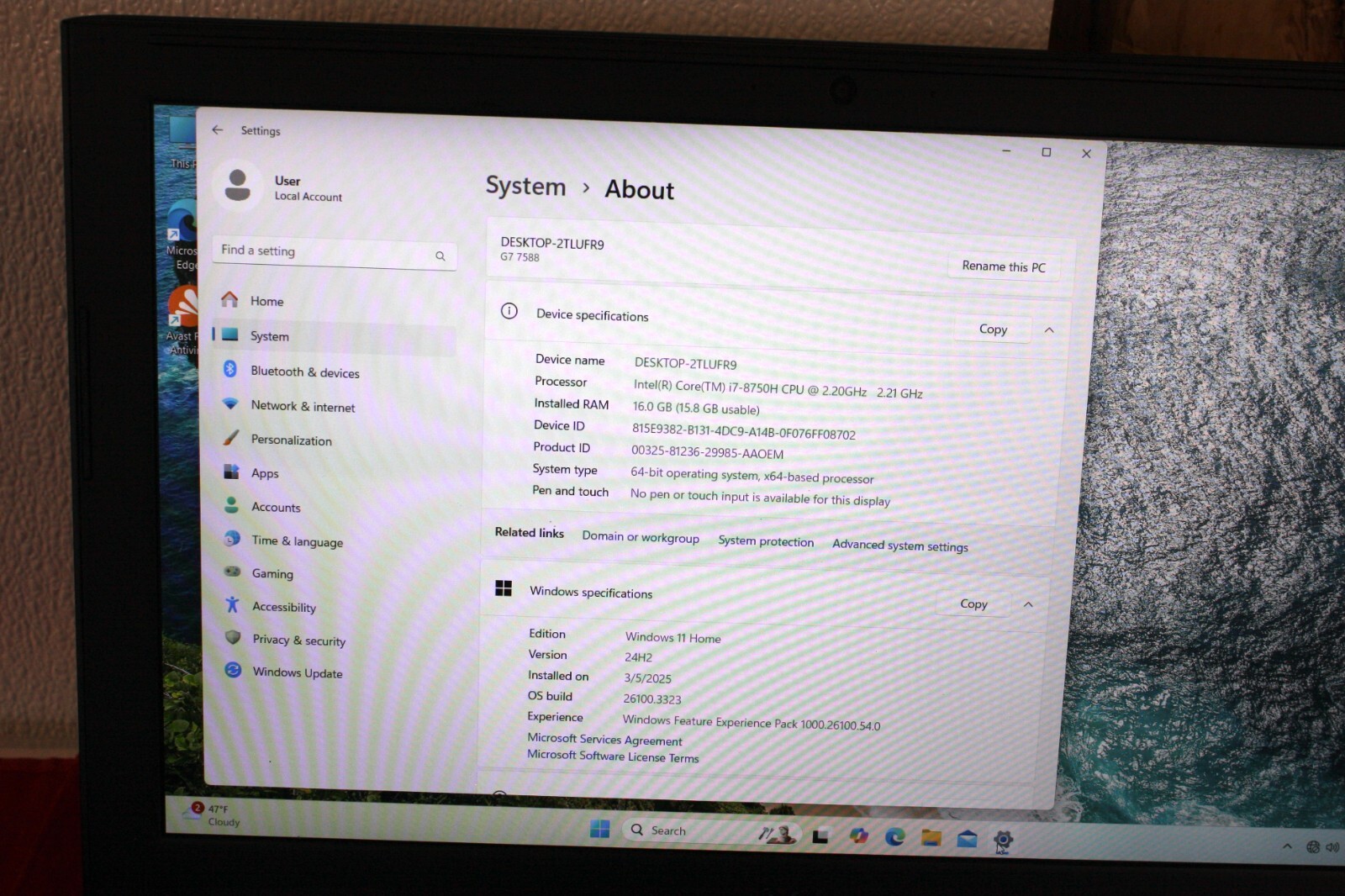 Dell G7 15 7588 2.2GHz Core i7-8750H 16GB RAM 128GB SDD 1TB HDD GTX 1060 W/Max Q