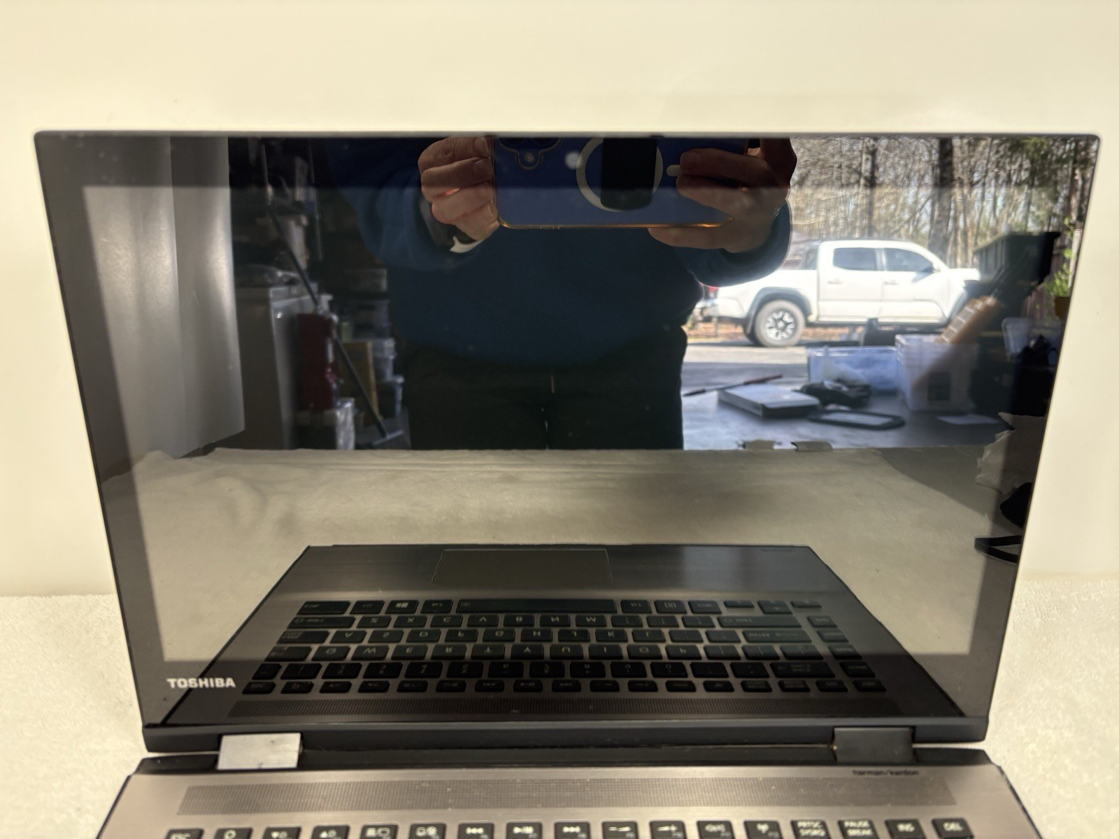 Toshiba Satellite E45W C4200X 14″ *PLEASE READ*- For Parts Or Repair-