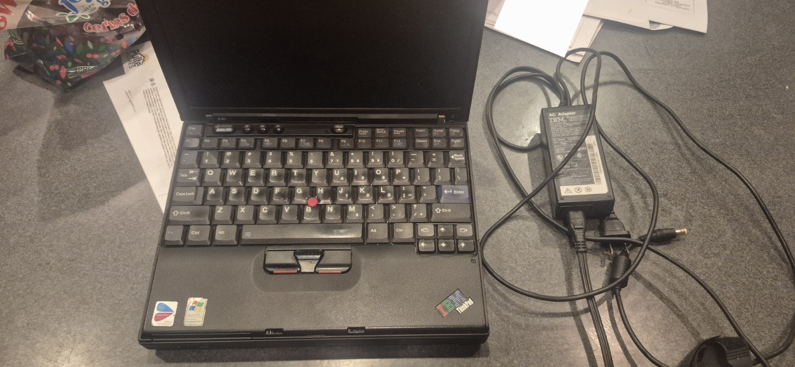 IBM ThinkPad X40 12.1 Pentium M 1.50GHz Linux 40GB HDD Charger WITH X4 Ultrabase