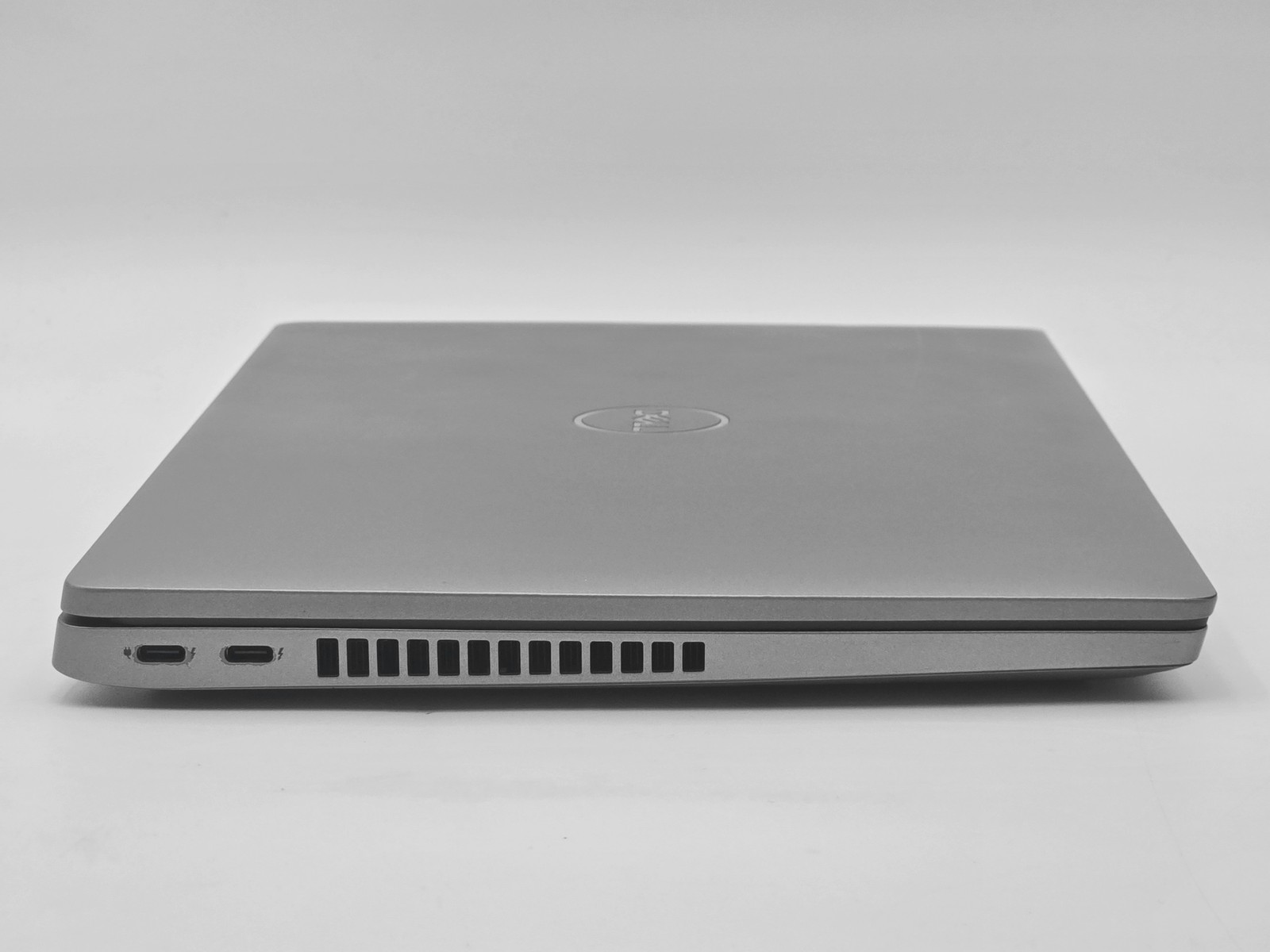 Dell Latitude 5430 14″ FHD I7-1255U 256GB SSD 16GB W11P Webcam Backlit IRCam