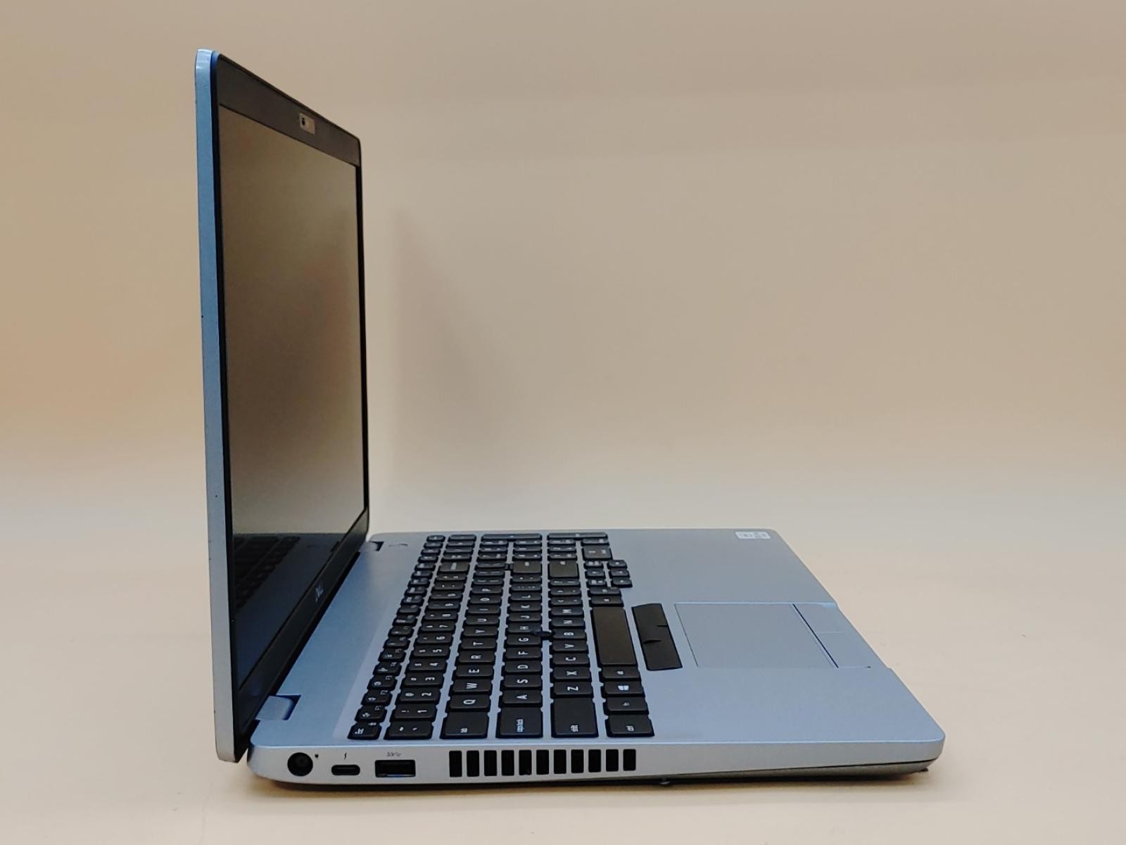 Dell Precision 3550 15.6″ i7-10810U Quadro P520 ***NO RAM/SSD/BATT/AC*** *READ*