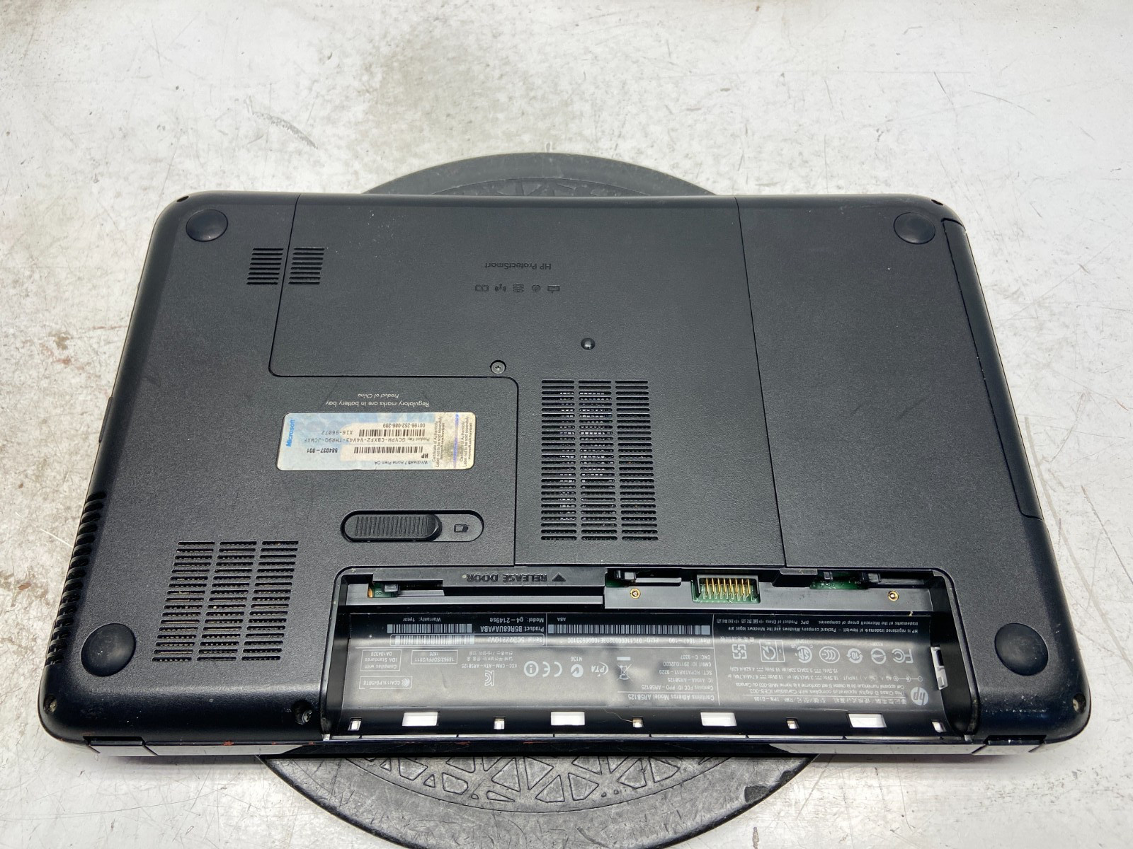 HP Pavilion G4-2149SE AMD A6-4400M 2700MHz 8 GB NO HDD