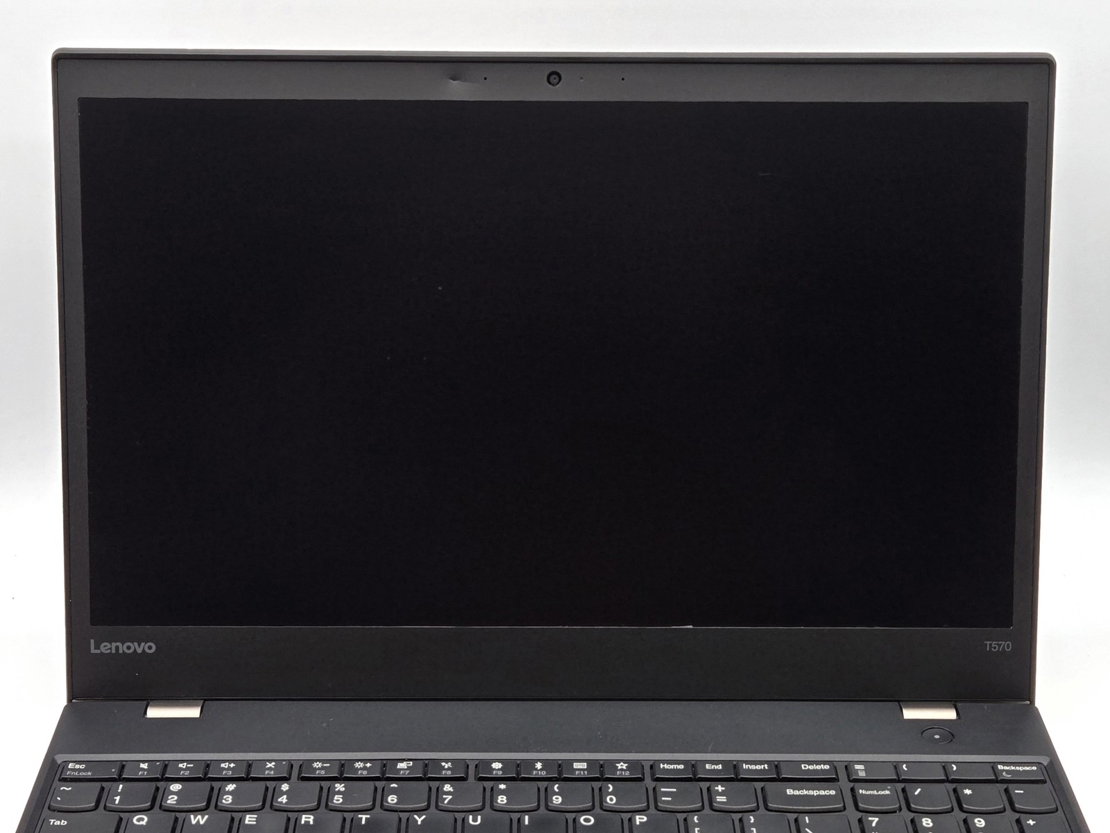 Lenovo ThinkPad T570 15″ FHD Touch I5-7300U 256GB 16GB W10P FP Reader *READ*
