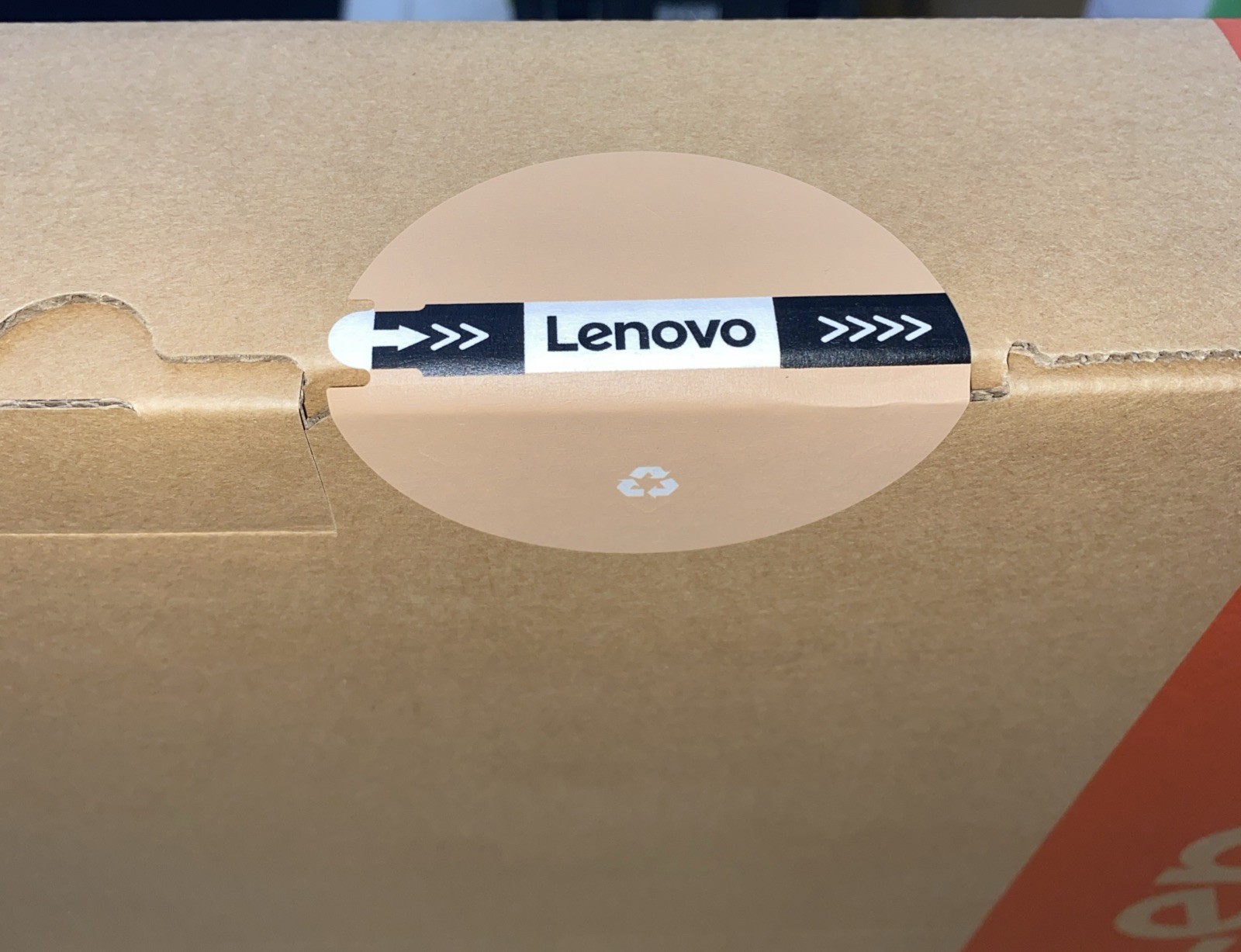 Lenovo Yoga 7 2-in-1 14IPH11, 16GB RAM 1TB SSD, Intel Core U5 322, Windows 11