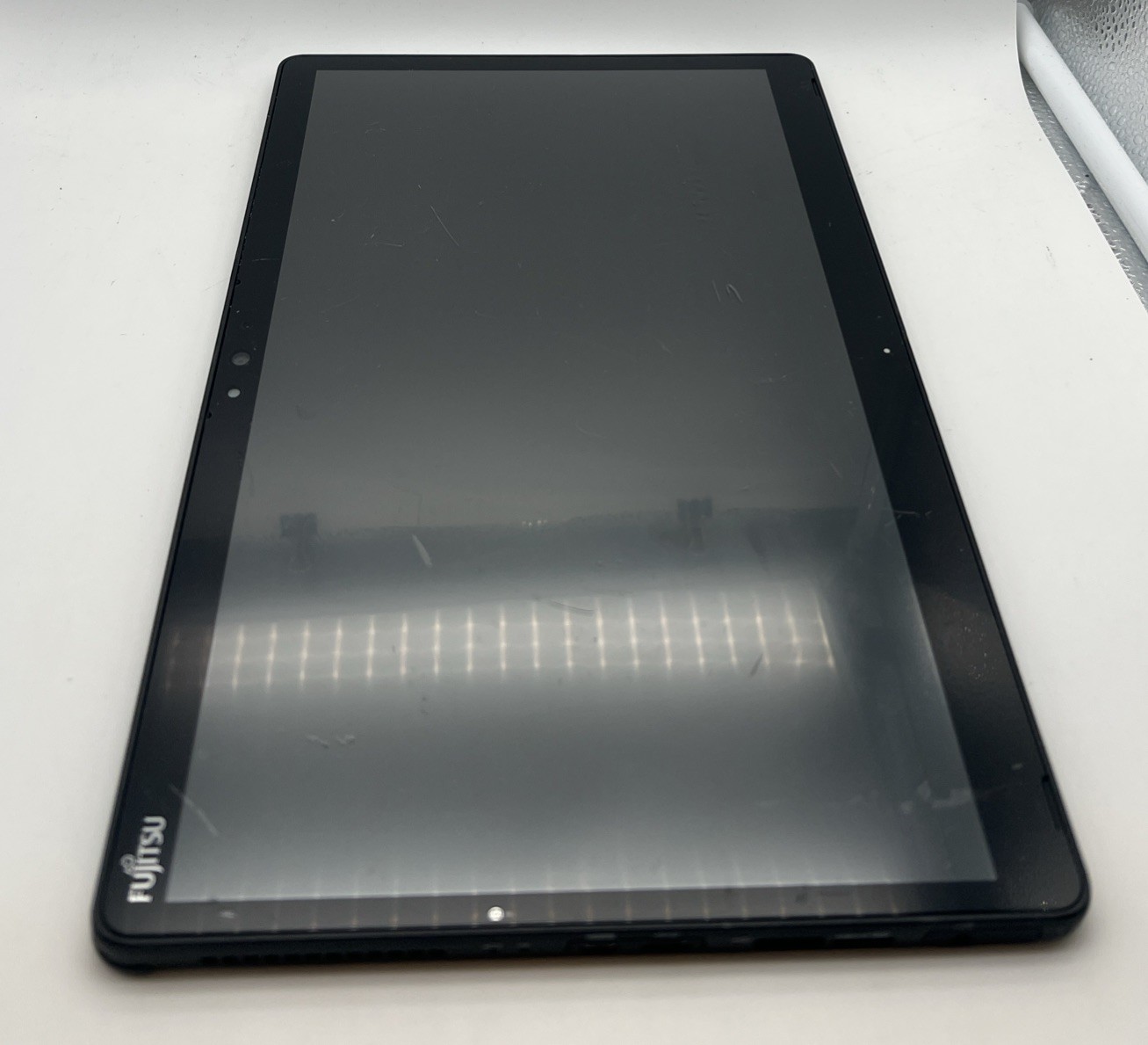 Fujitsu Stylistic Q738 i5-8350U 1.7GHz 256GB SSD 16GB DDR3 C3/F3