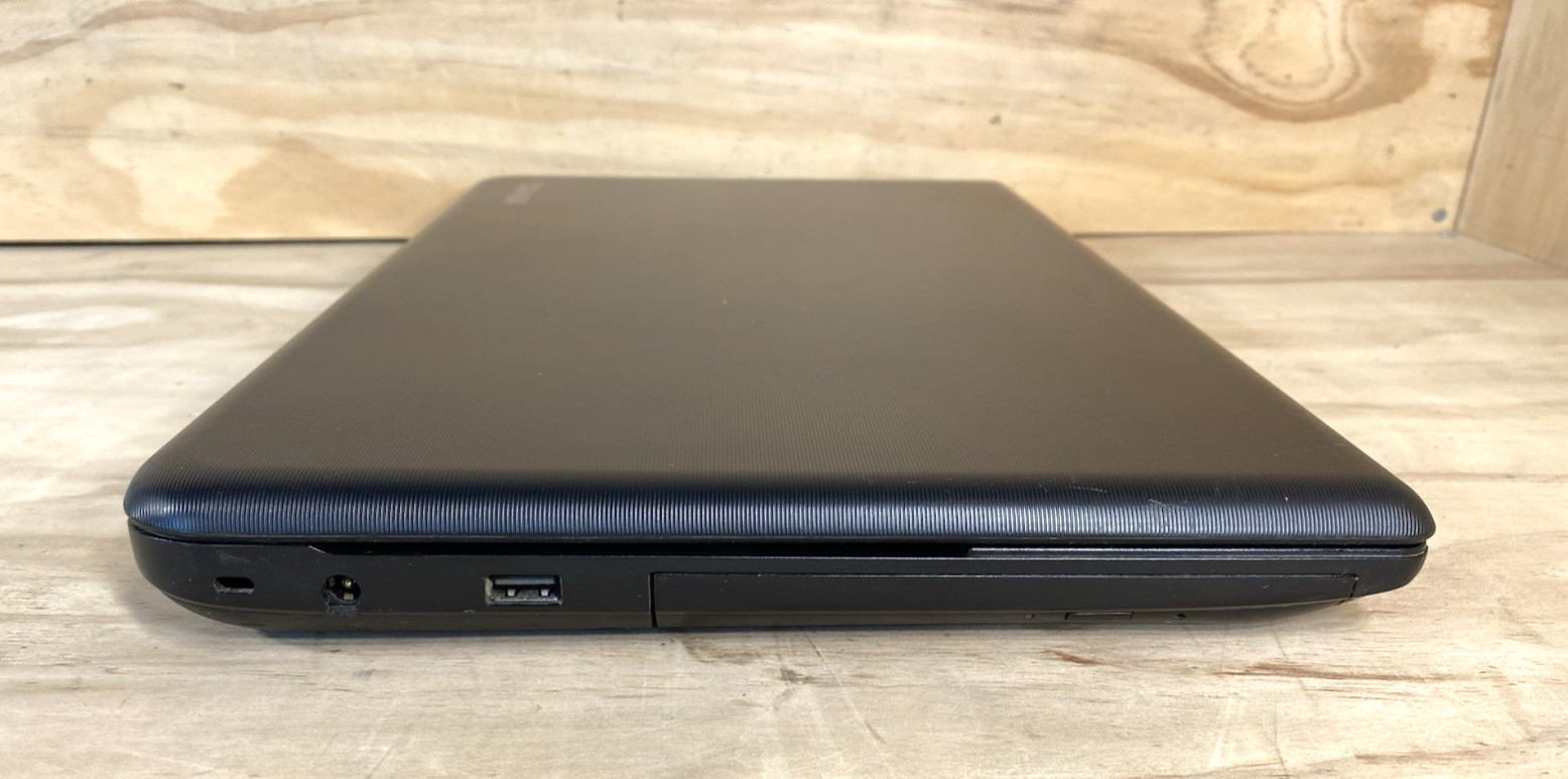 Toshiba Satellite C55D-A5372 15.6″ AMD A4-5000@1.5GHz/8GB RAM/128GB SSD/BAD BATT