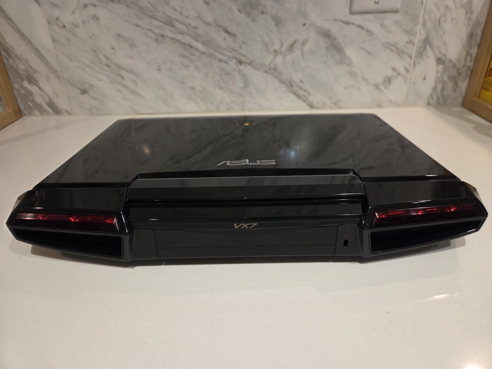Asus Automobili Lamborghini VX7 – Full Set – Mint Condition – gaming laptop