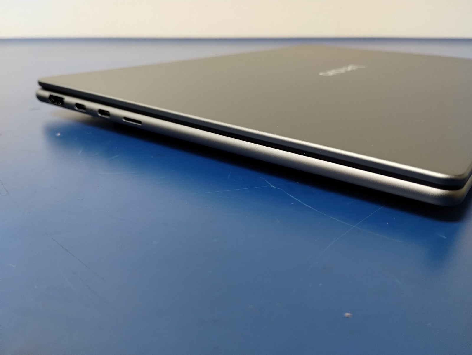 Lenovo Slim 7 14ILL10, Intel Core Ultra 7, 2.20 GHz, 32 GB RAM, 1 TB NVMe SSD