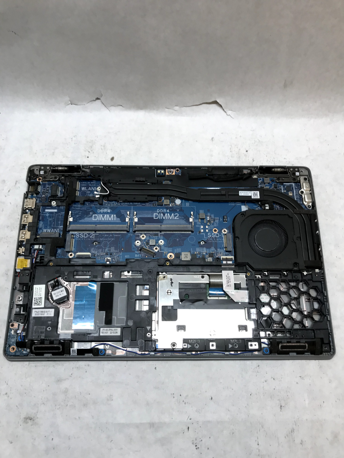 Dell Latitude 3350 *Unknown Specs* NO RAM NO SSD For Parts/Repair POWER DEAD -DW